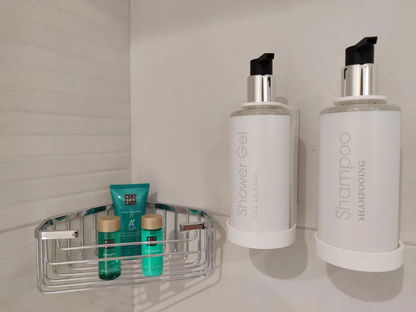 Bathroom in Hotel Calella by Beatriz Hoteles