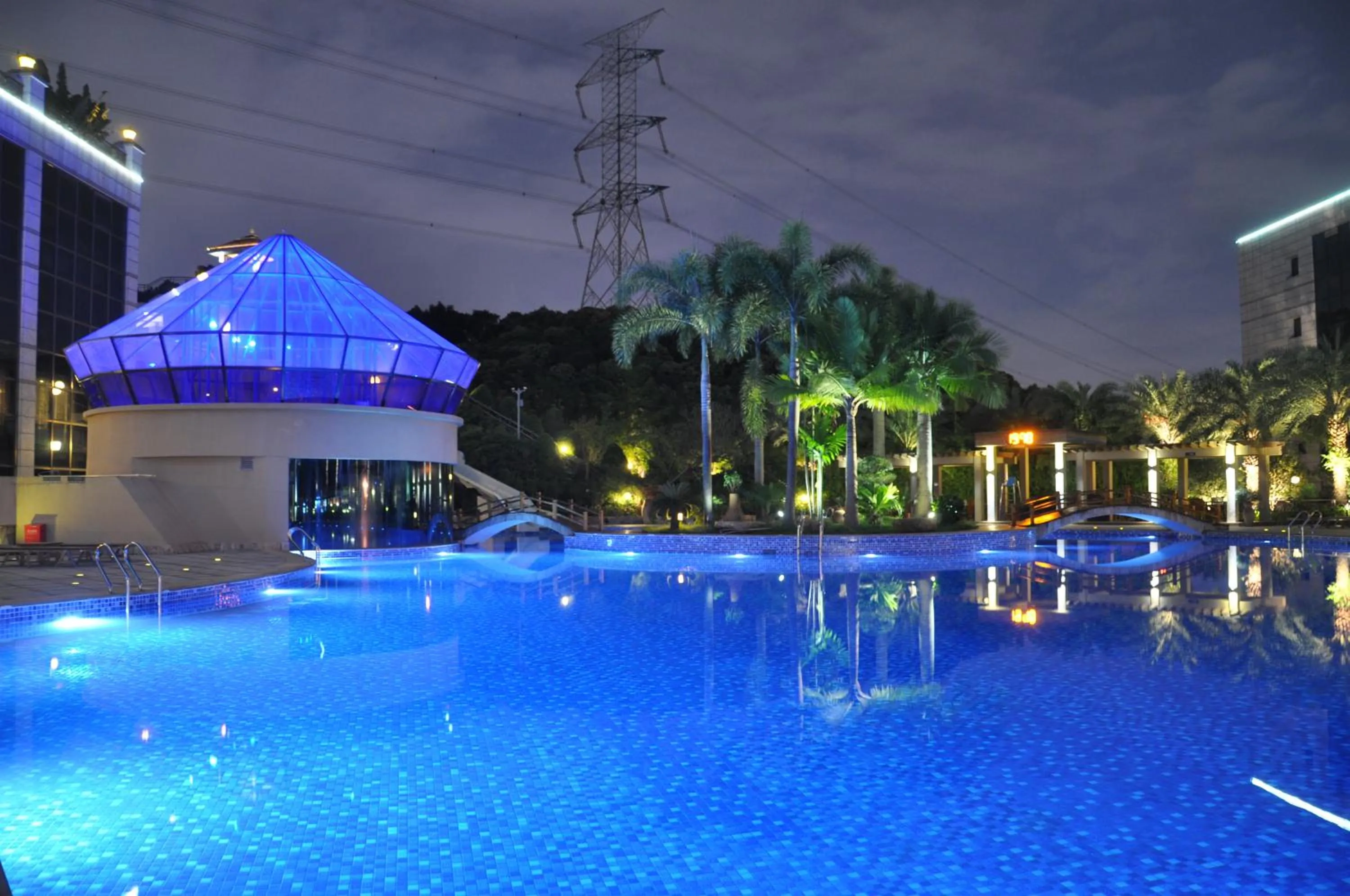 Aqua park in Shenzhen Baohengda International Hotel