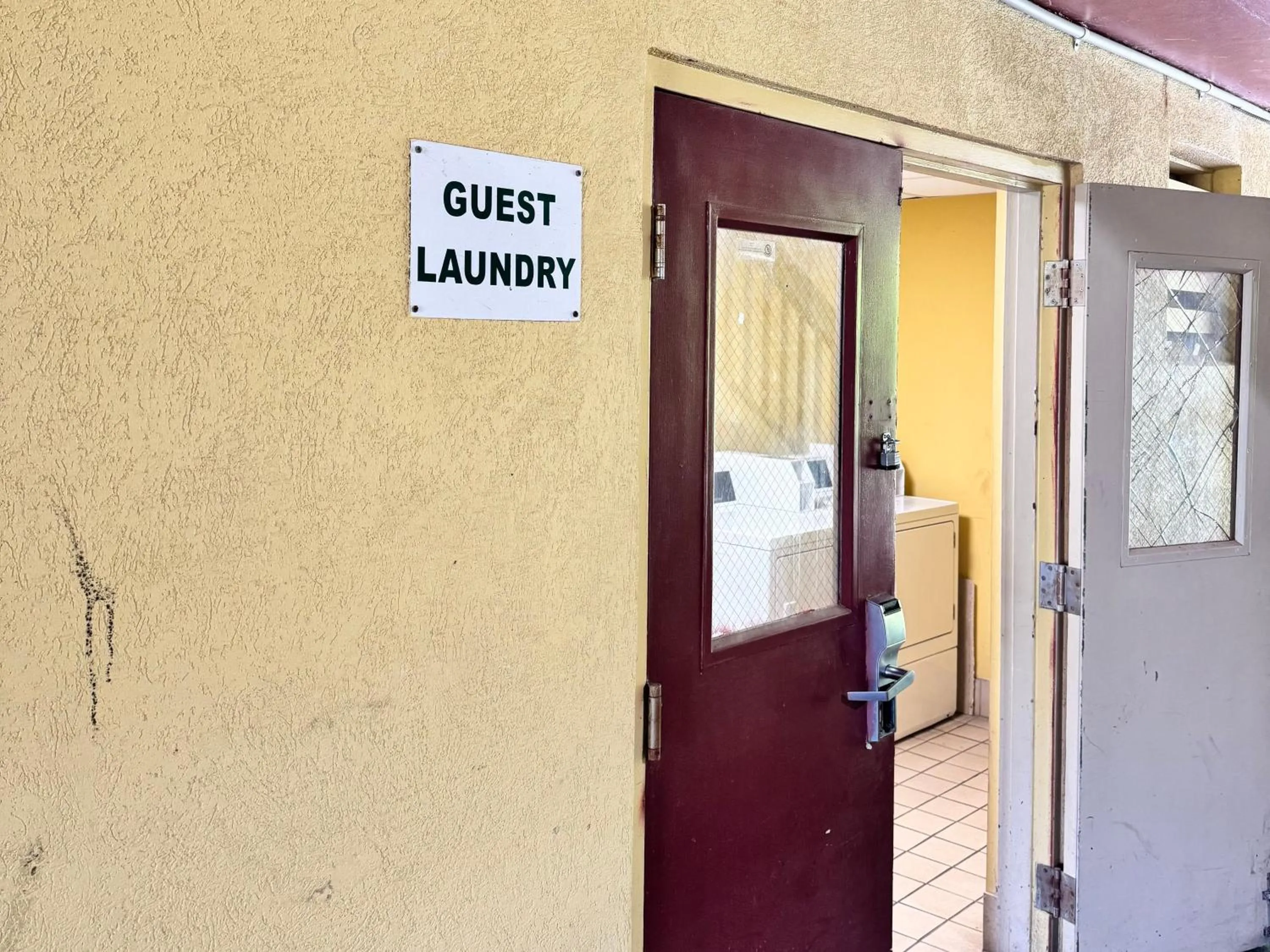 laundry in OYO Hotel Phenix City