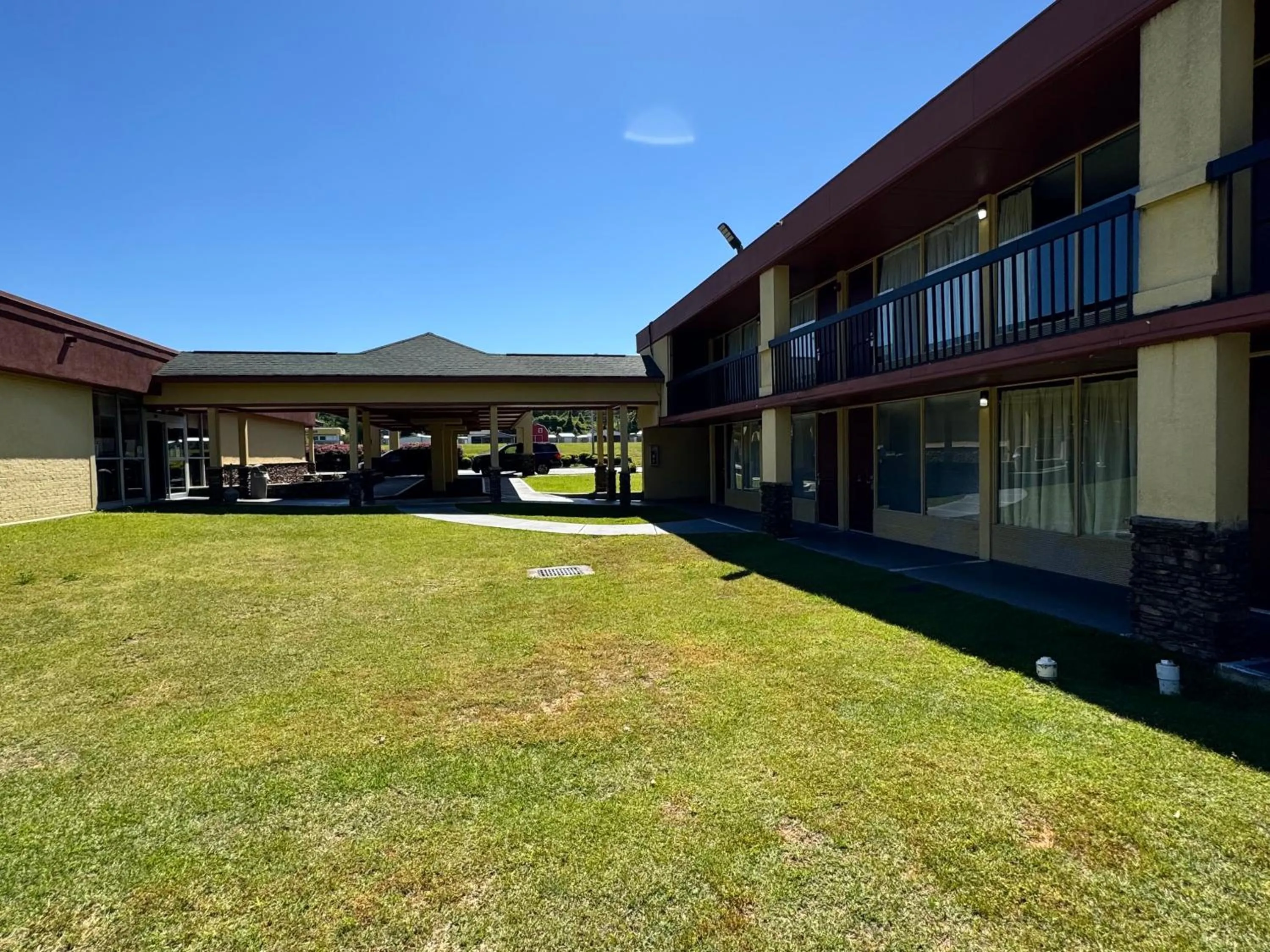 Property building in OYO Hotel Phenix City