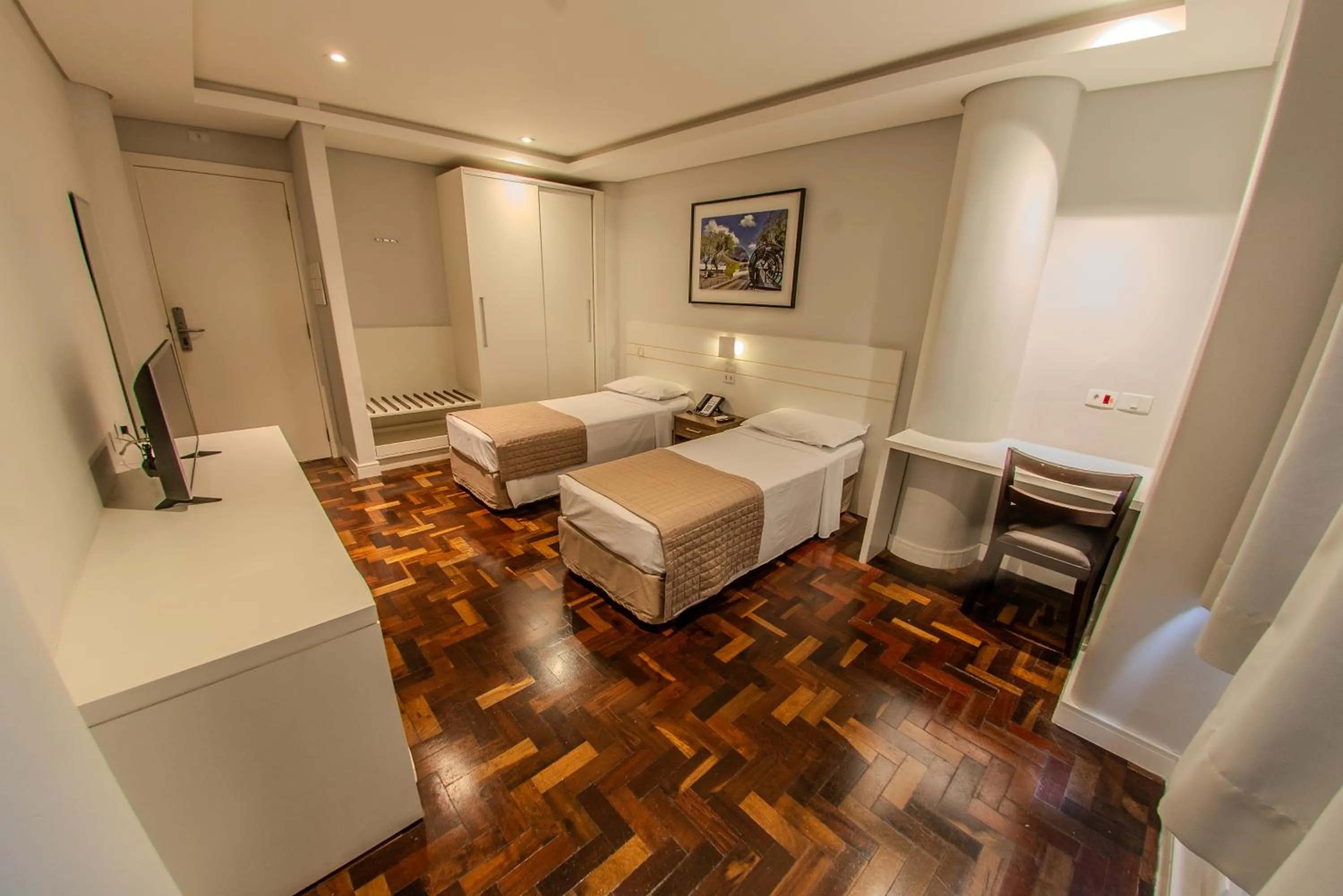 Photo of the whole room, Bed in Hotel Centro Europeu