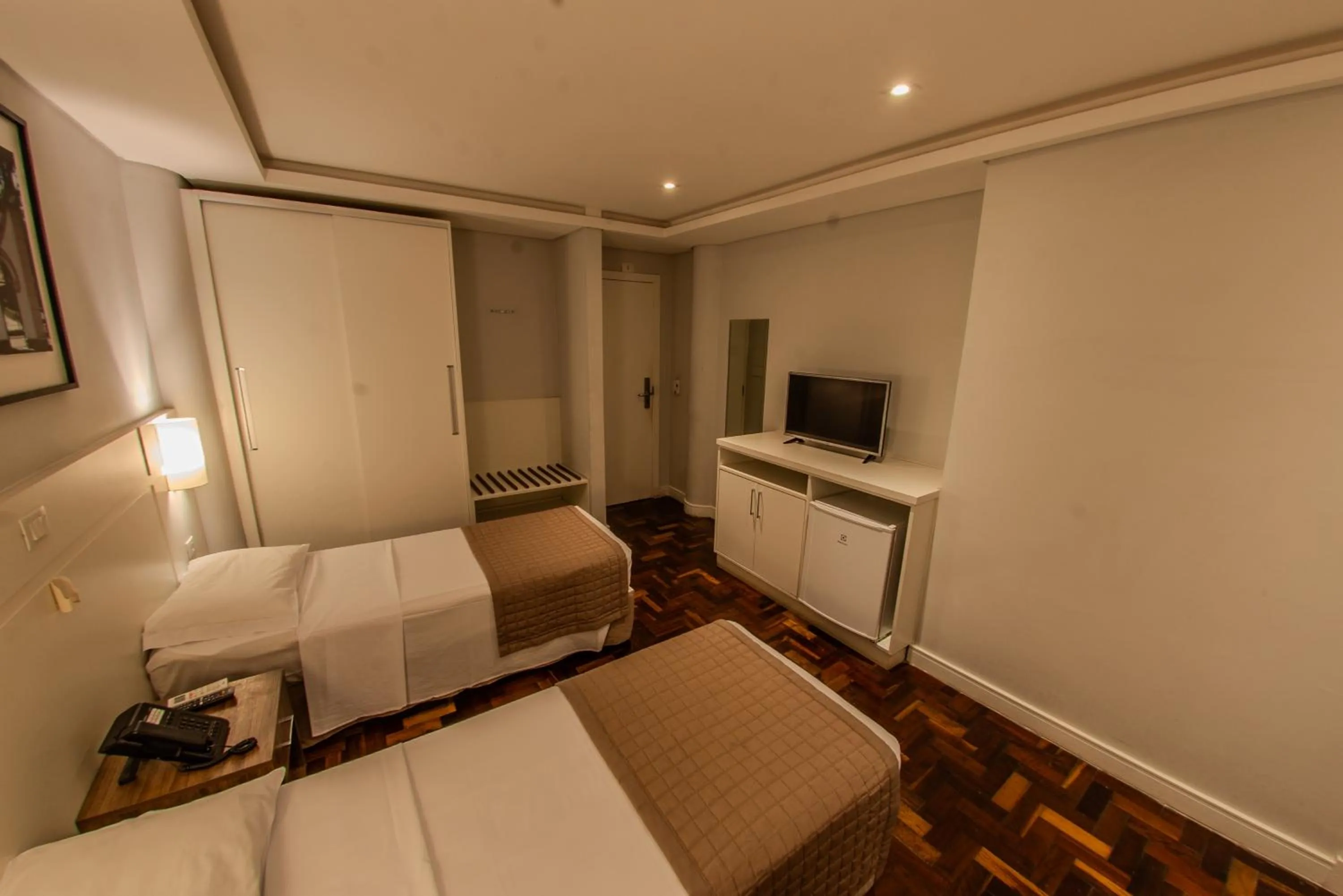 Photo of the whole room, Bed in Hotel Centro Europeu