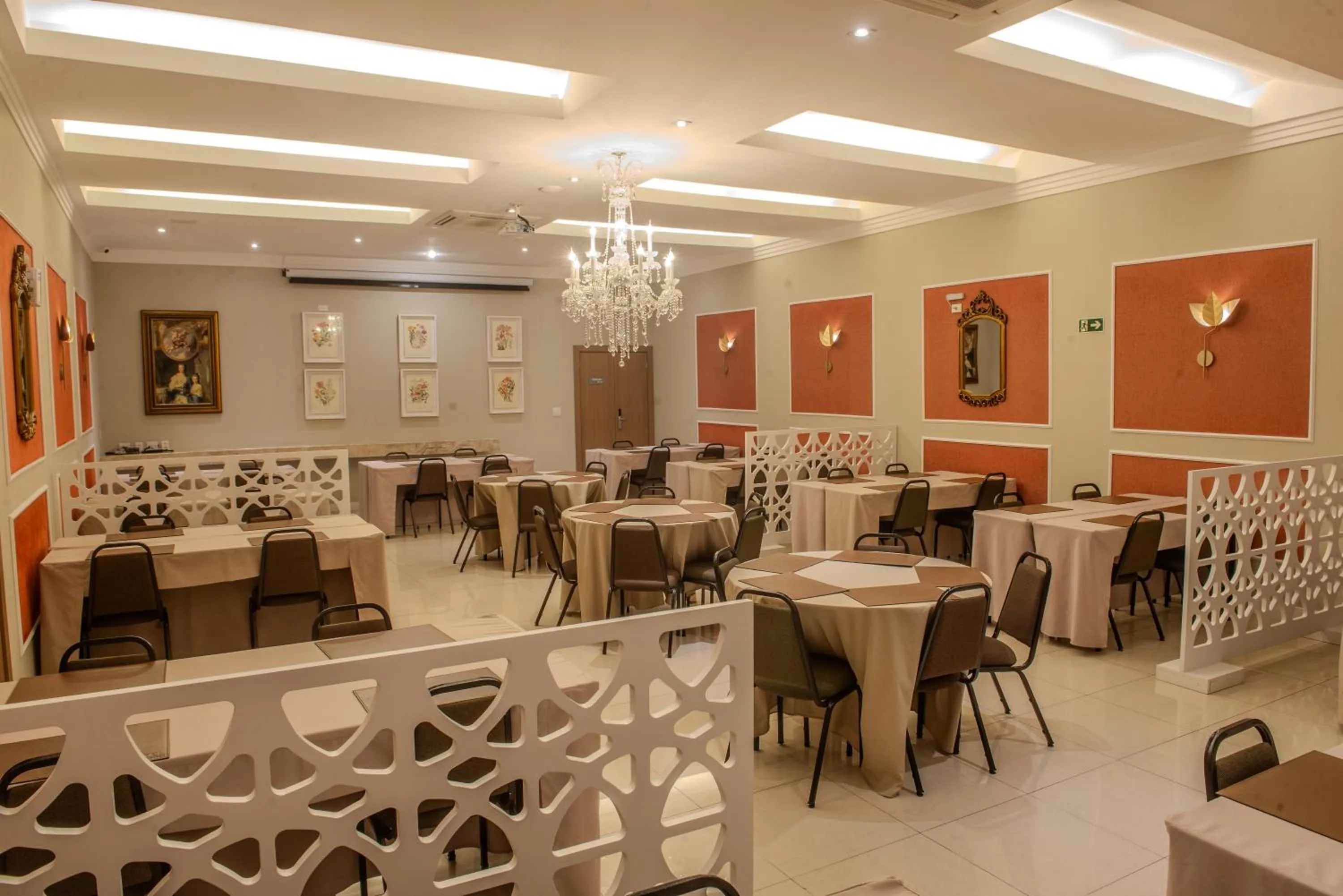 Restaurant/places to eat in Hotel Centro Europeu