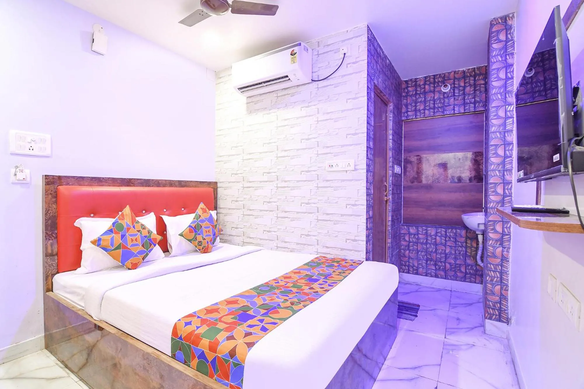 Deluxe Room - single occupancy in Via Srideep