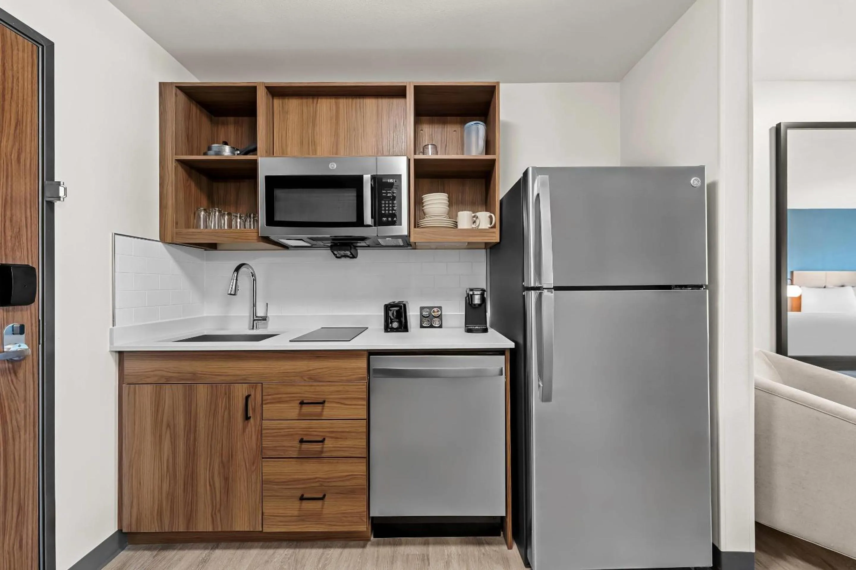 King Suite Accessible Nonsmoking in Everhome Suites Brownsville
