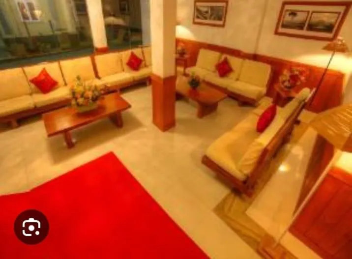 The Queensburry City Hotel