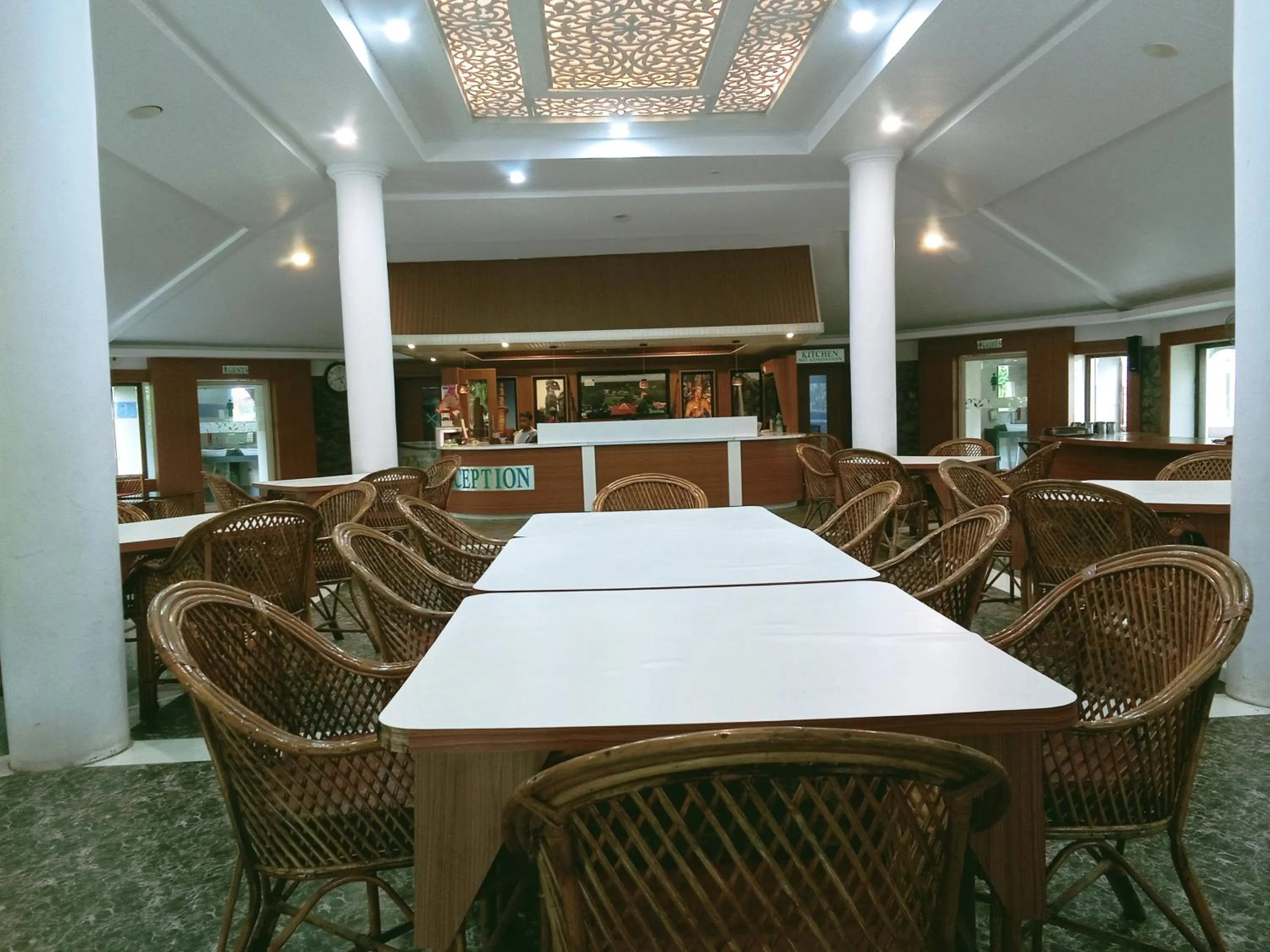 Restaurant/places to eat in Ellora Heritage Resort