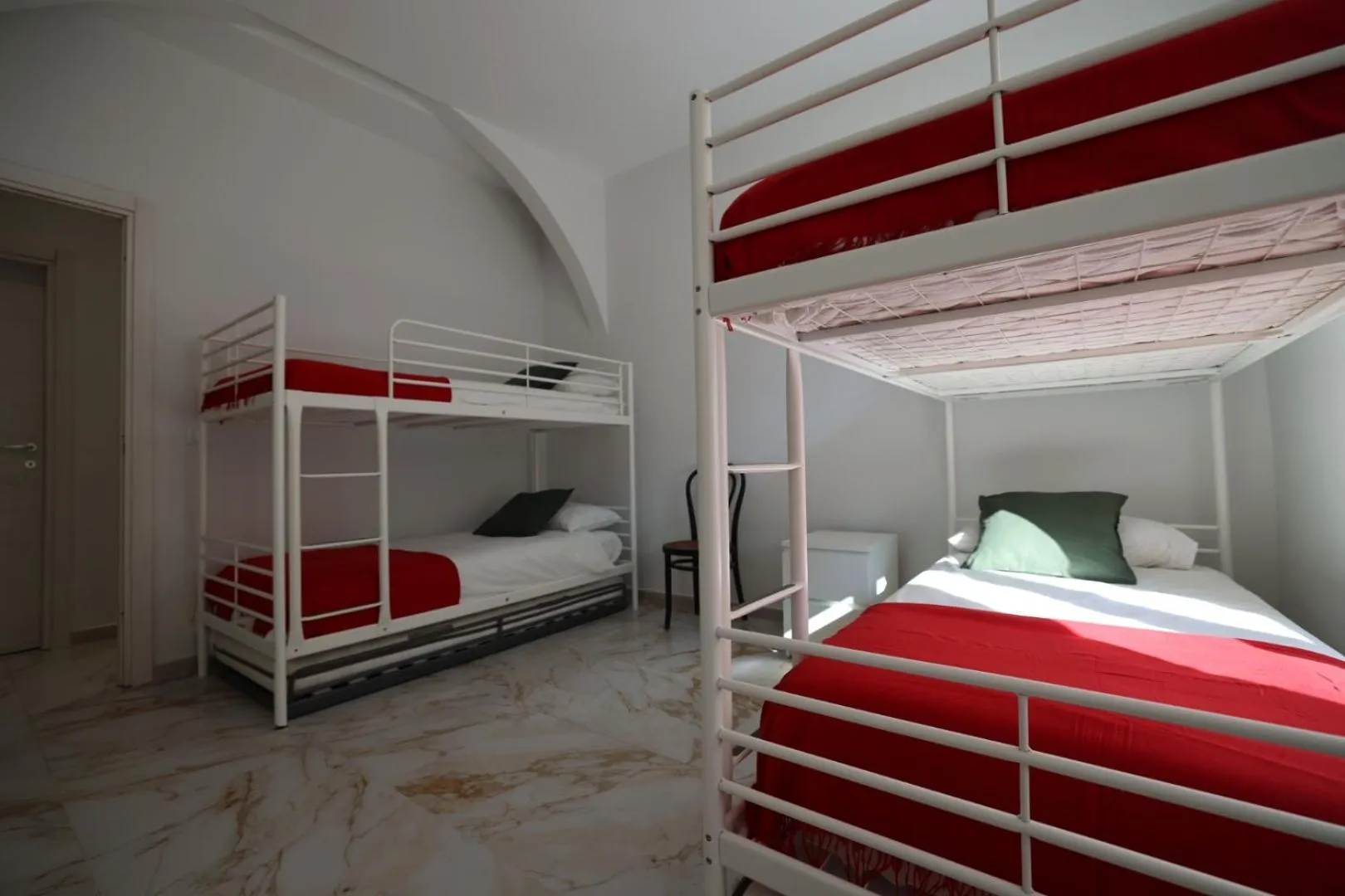 Bed in Hostel Bosmi Bed&Language Liguria