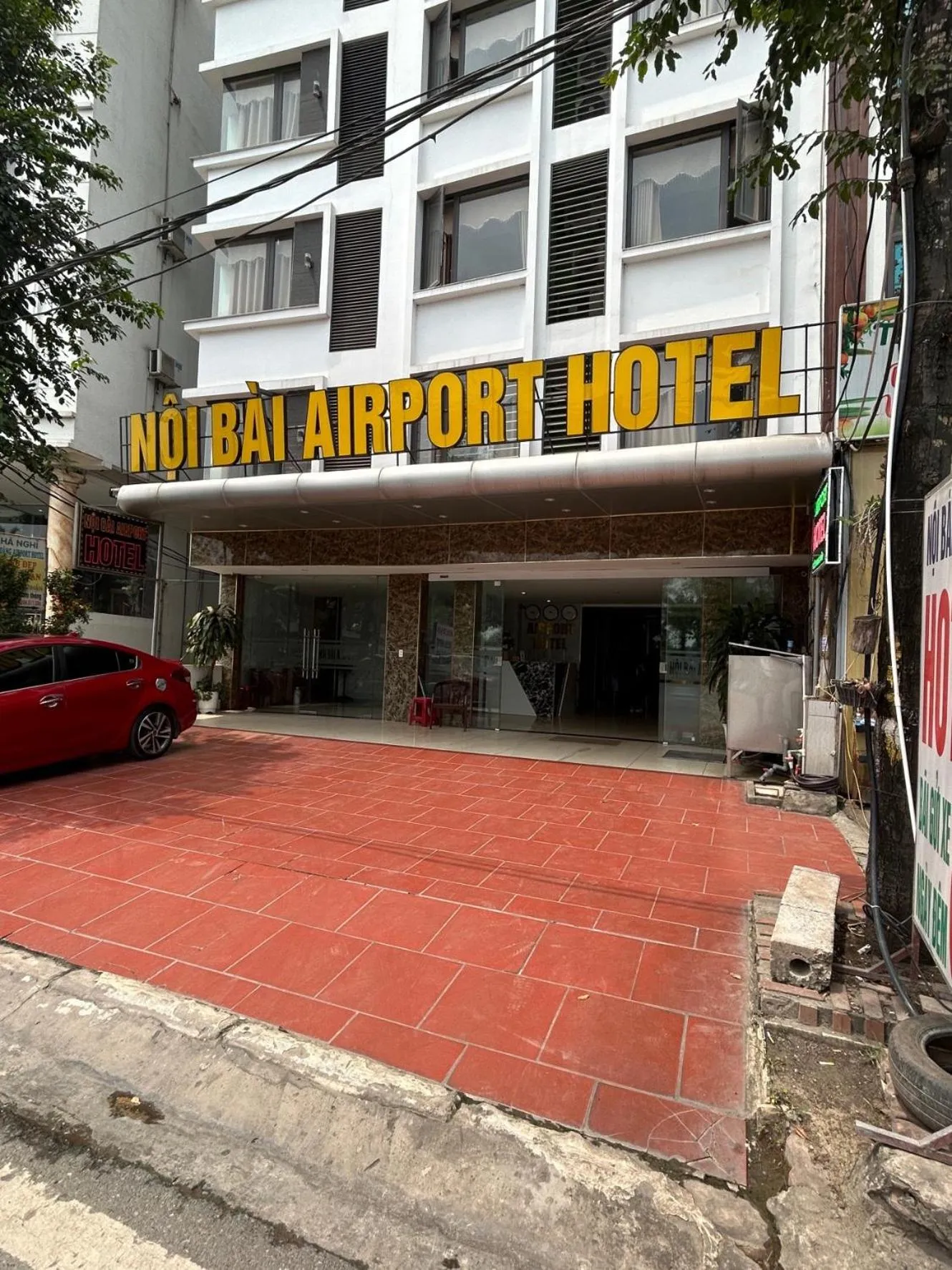 Property building in Noi Bai Airport Hotel