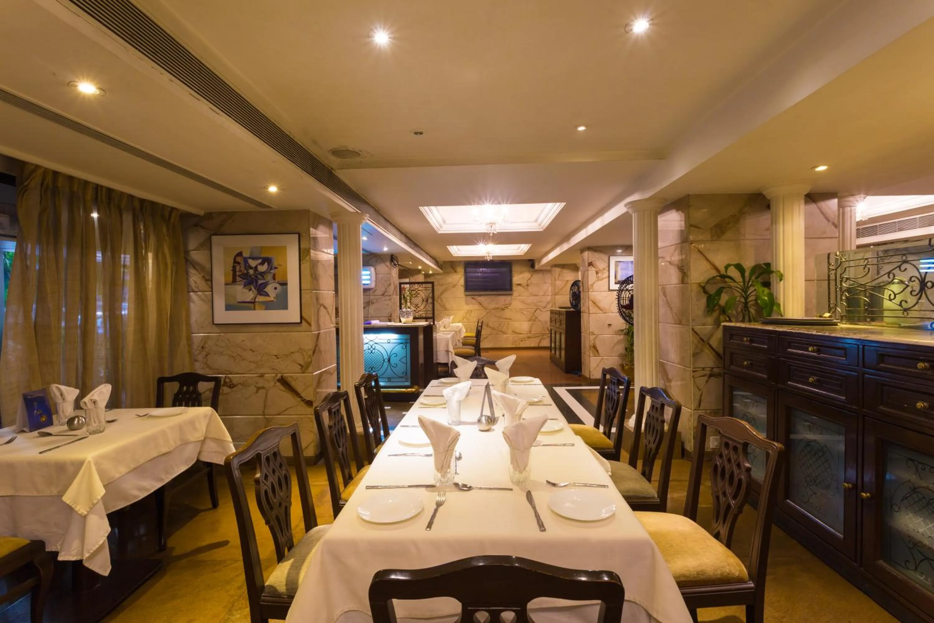 Restaurant/places to eat in Ginger Thane