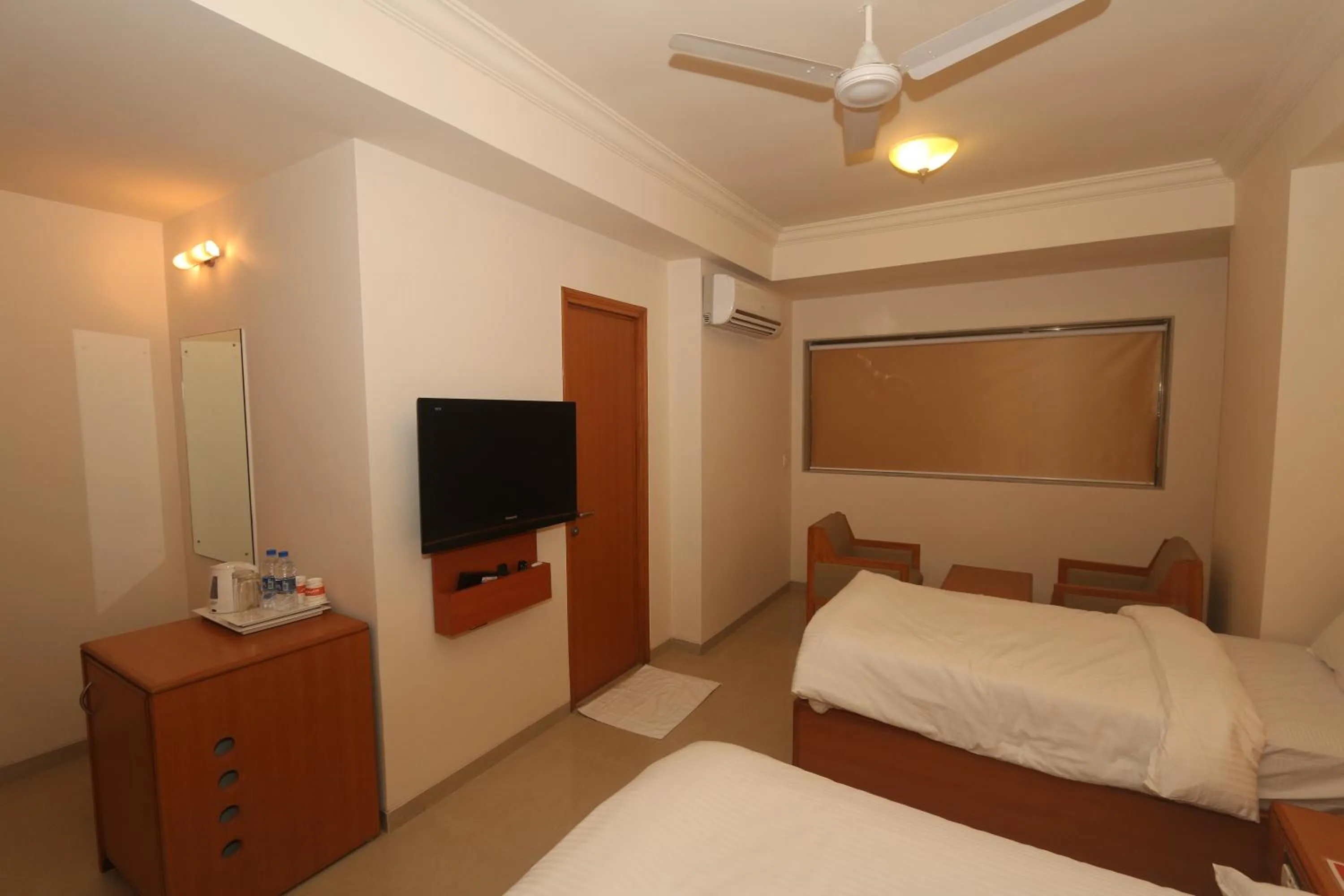 TV and multimedia, Bed in Ginger Thane