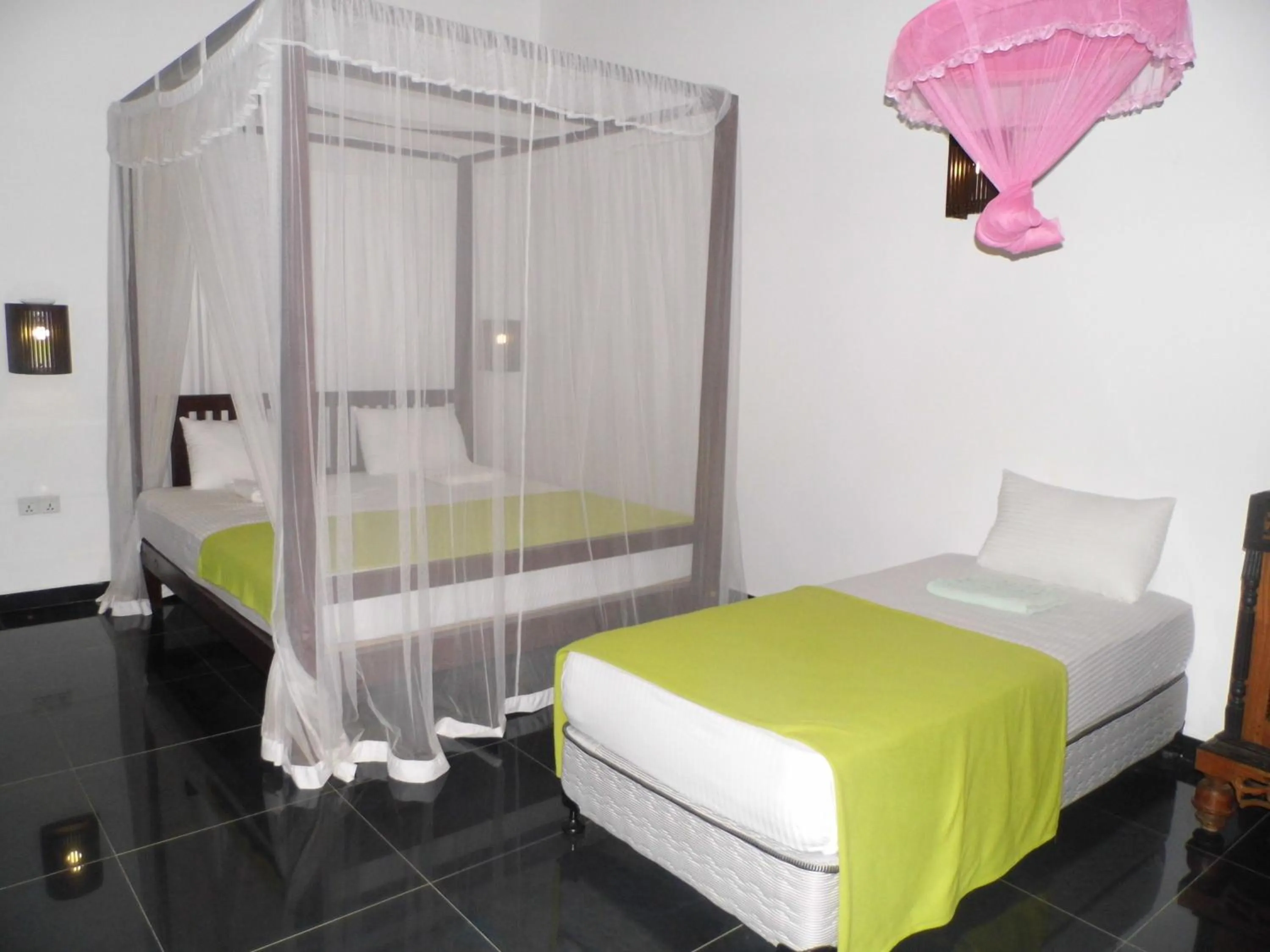 BBQ facilities, Bed in Saman Resort Yala