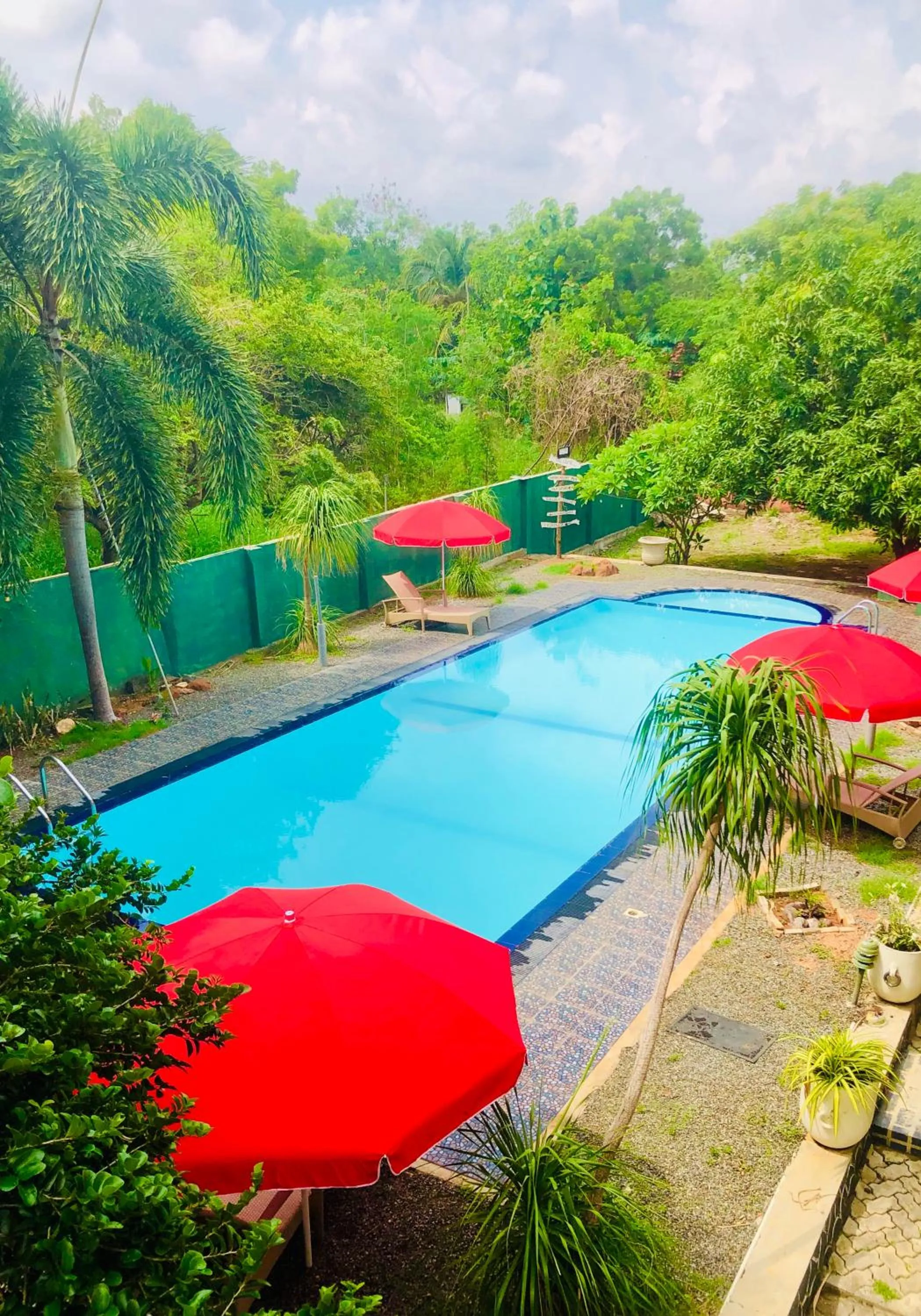 Pool view in Saman Resort Yala