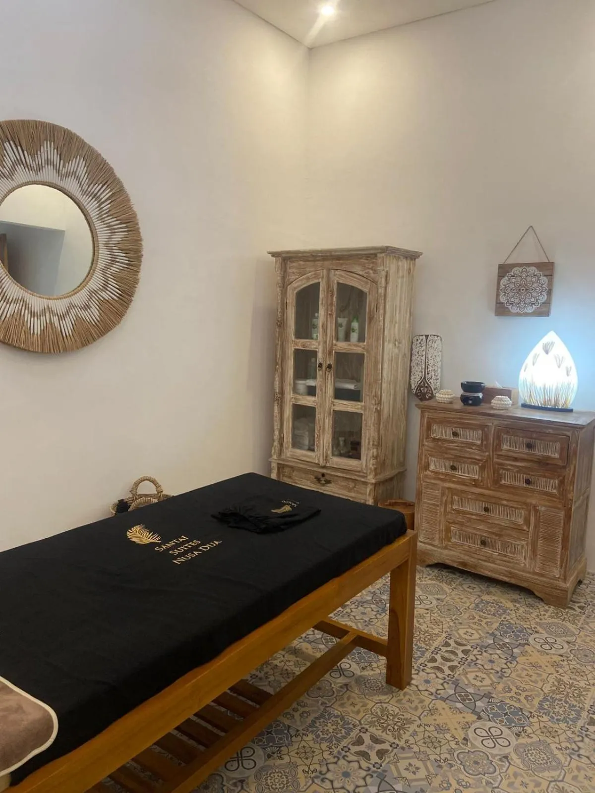 Massage in Santai Suites Nusa Dua-Adults Only