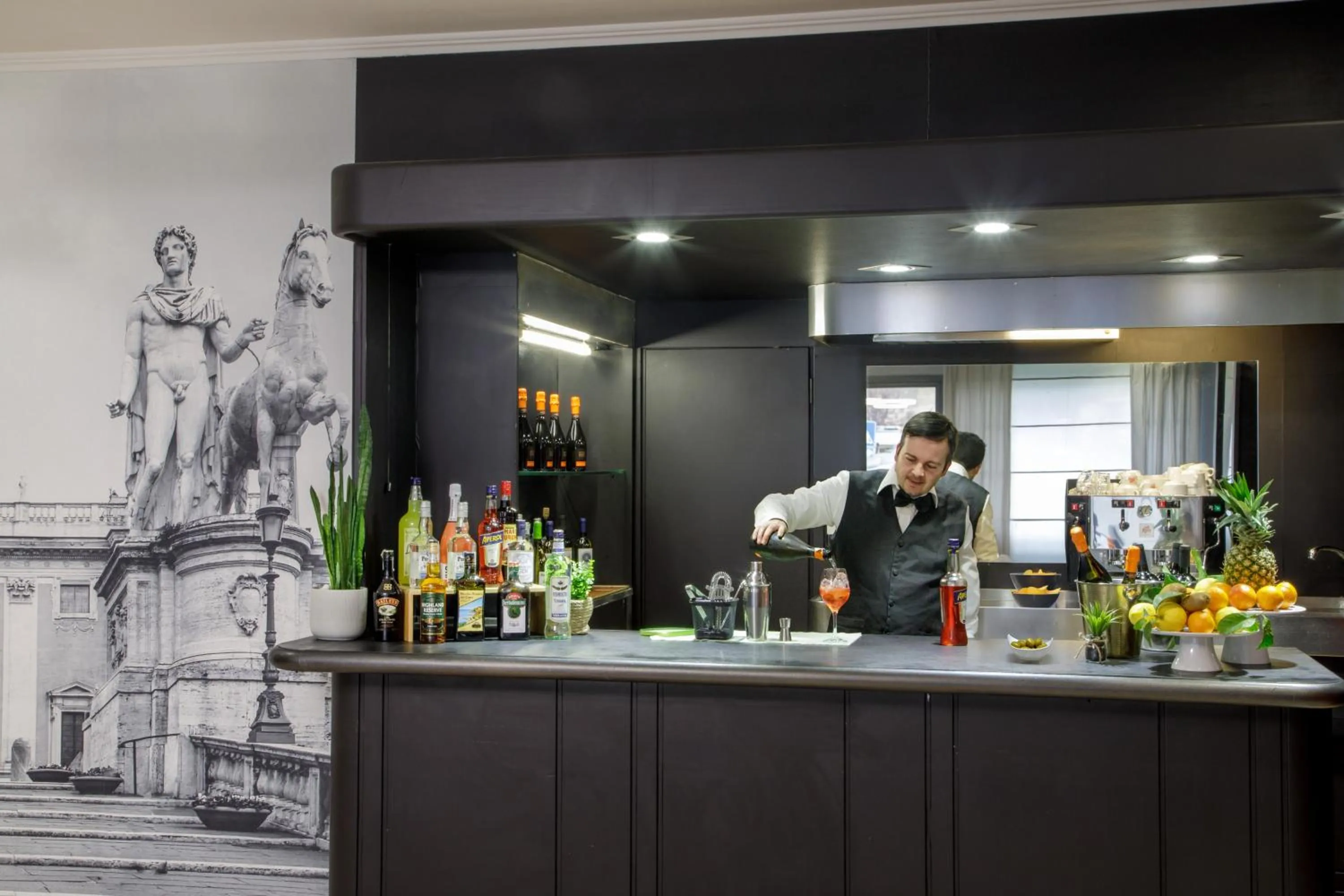 Restaurant/places to eat in Hotel Marc'Aurelio