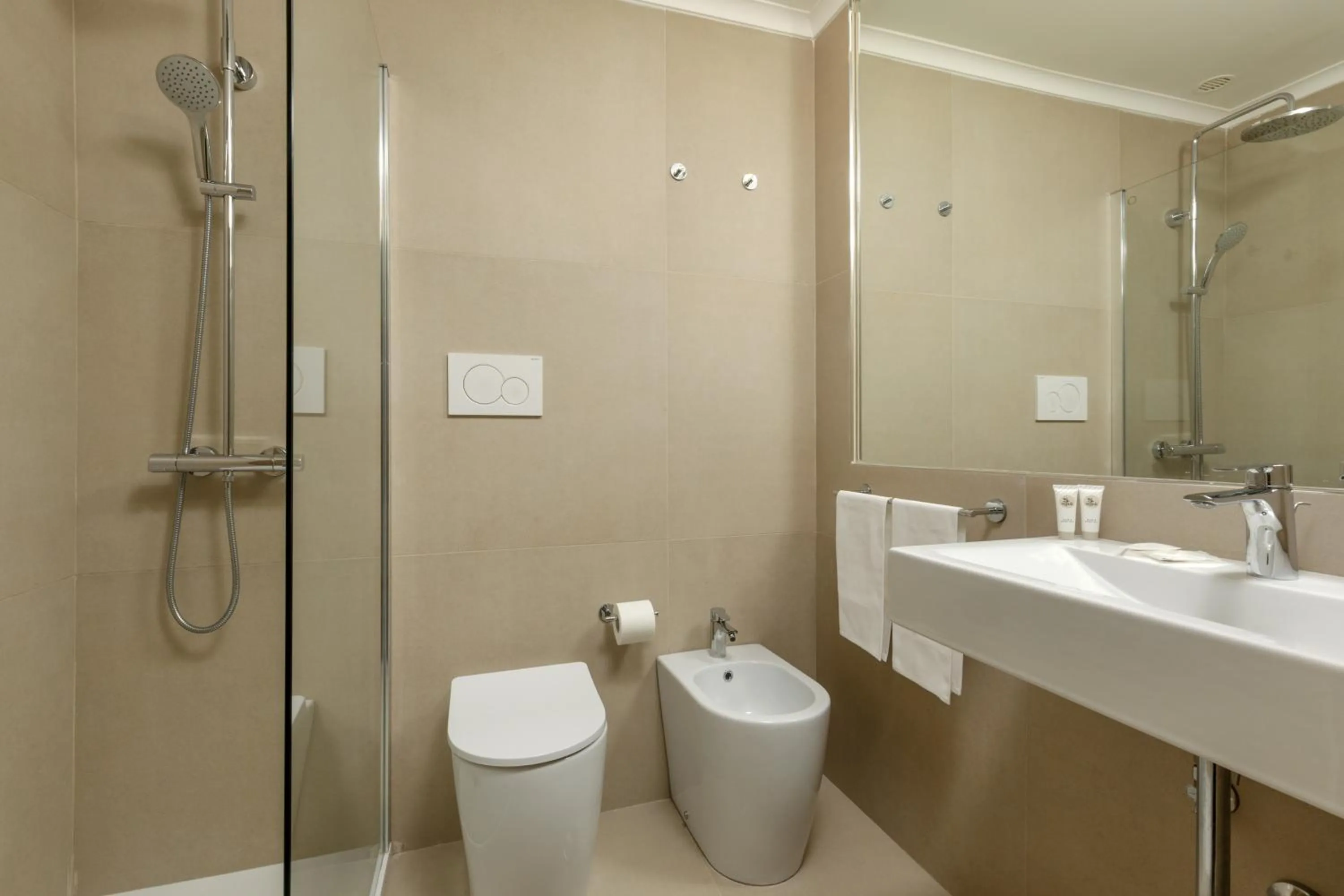 Bathroom in Hotel Marc'Aurelio