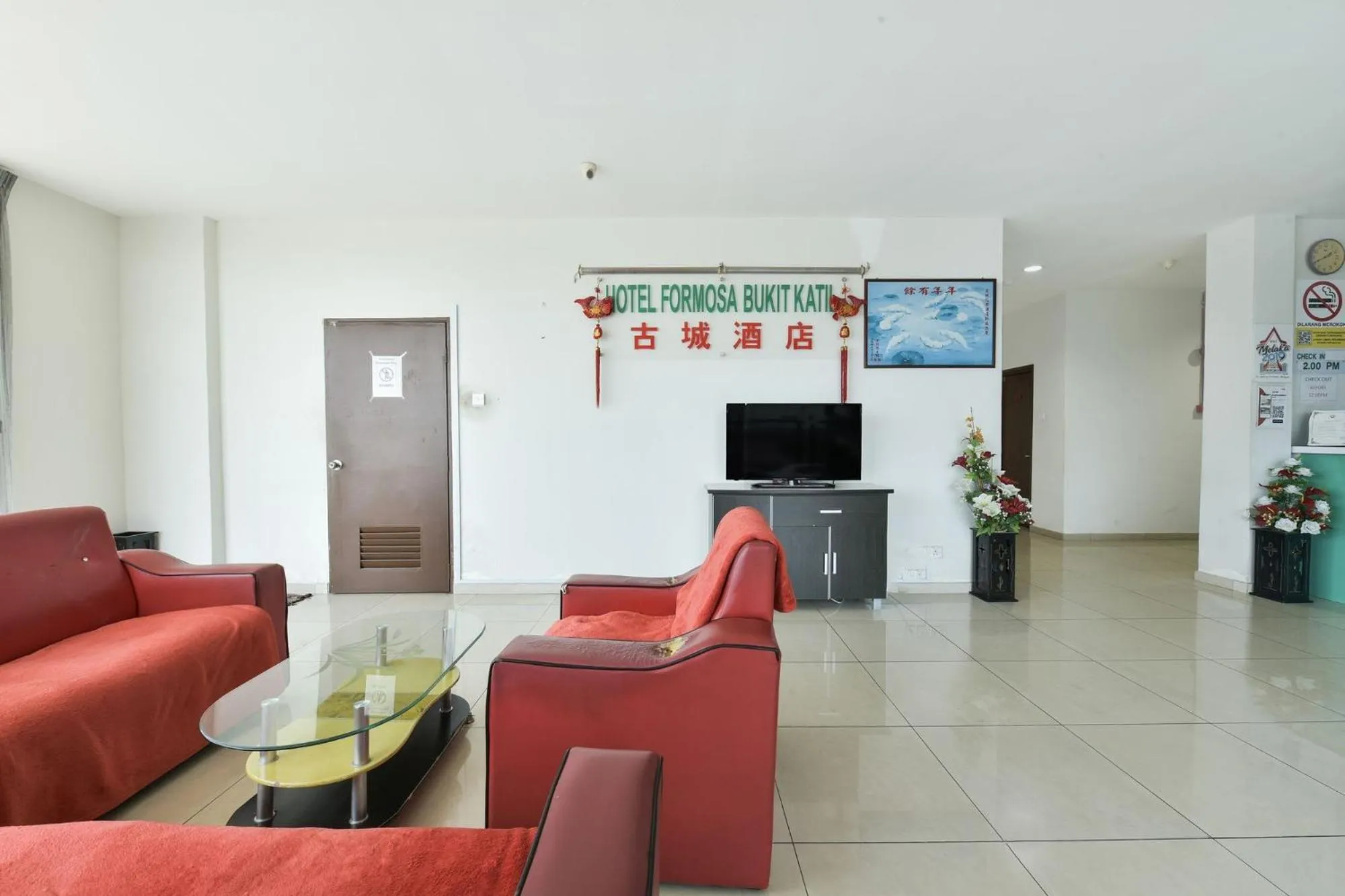 Seating area in Hotel O Melaka near AEON Shopping Centre formerly Formosa