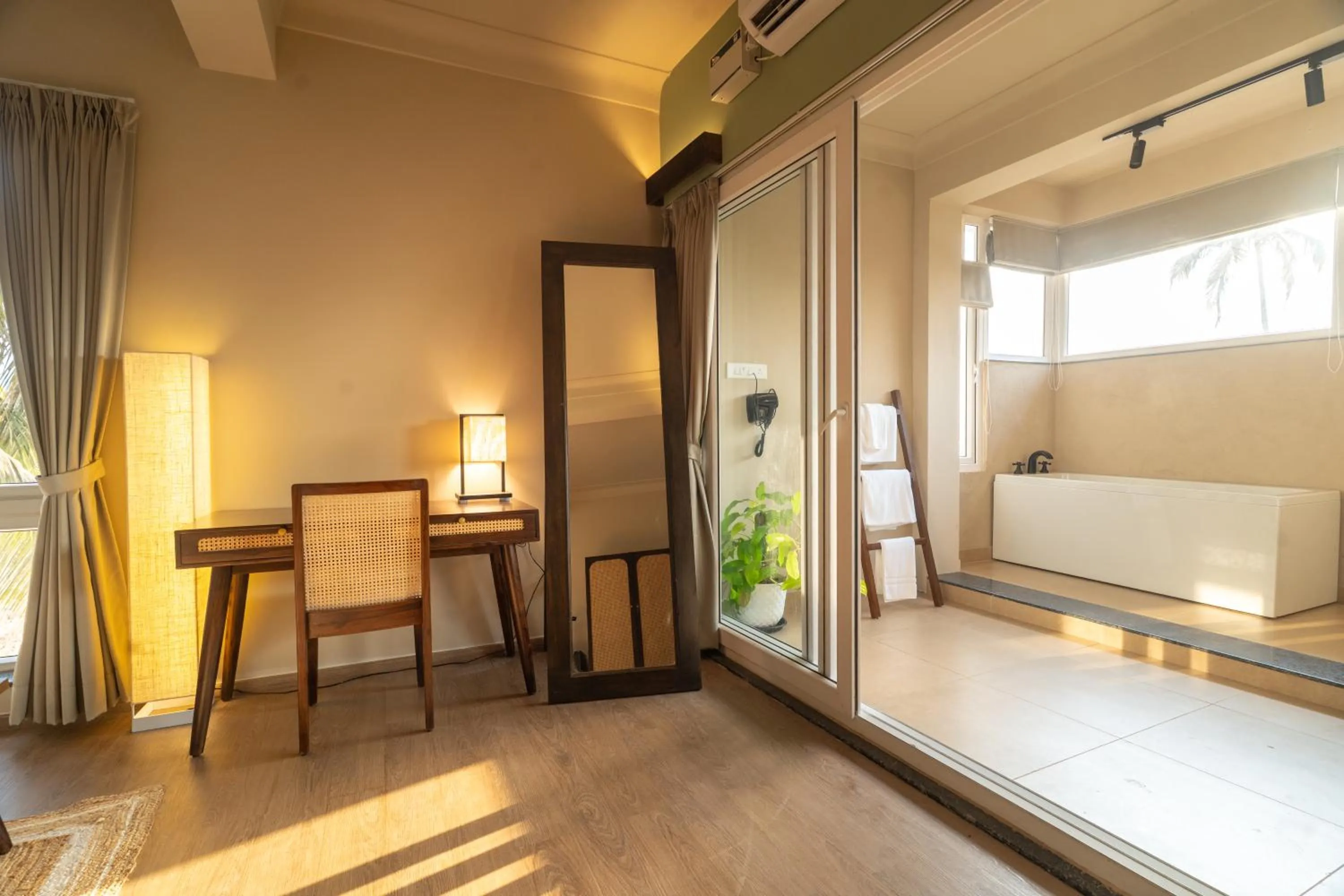 Seating area, Bed in Kssemya