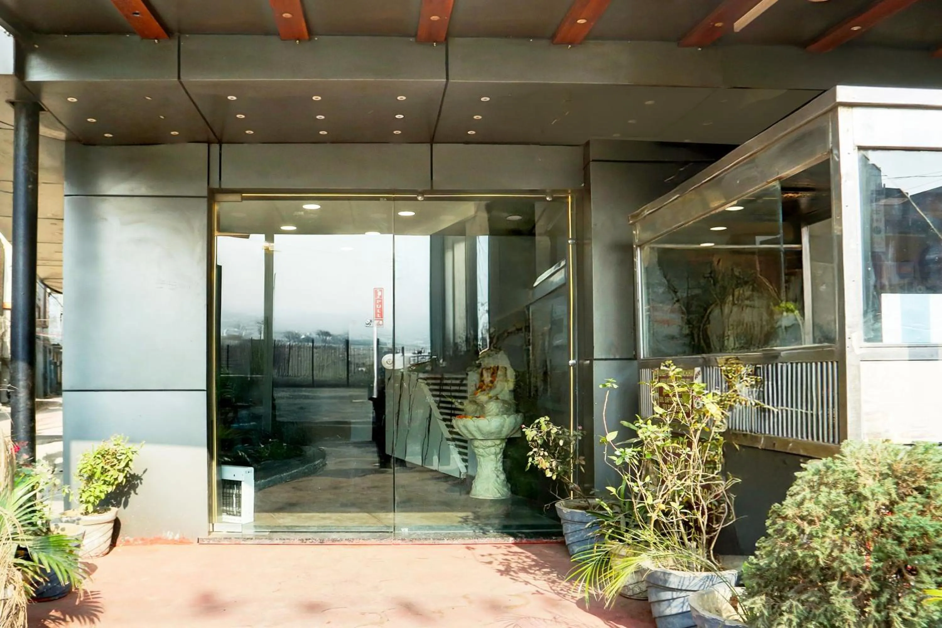 Facade/entrance in Hotel O by OYO Alpine Inn