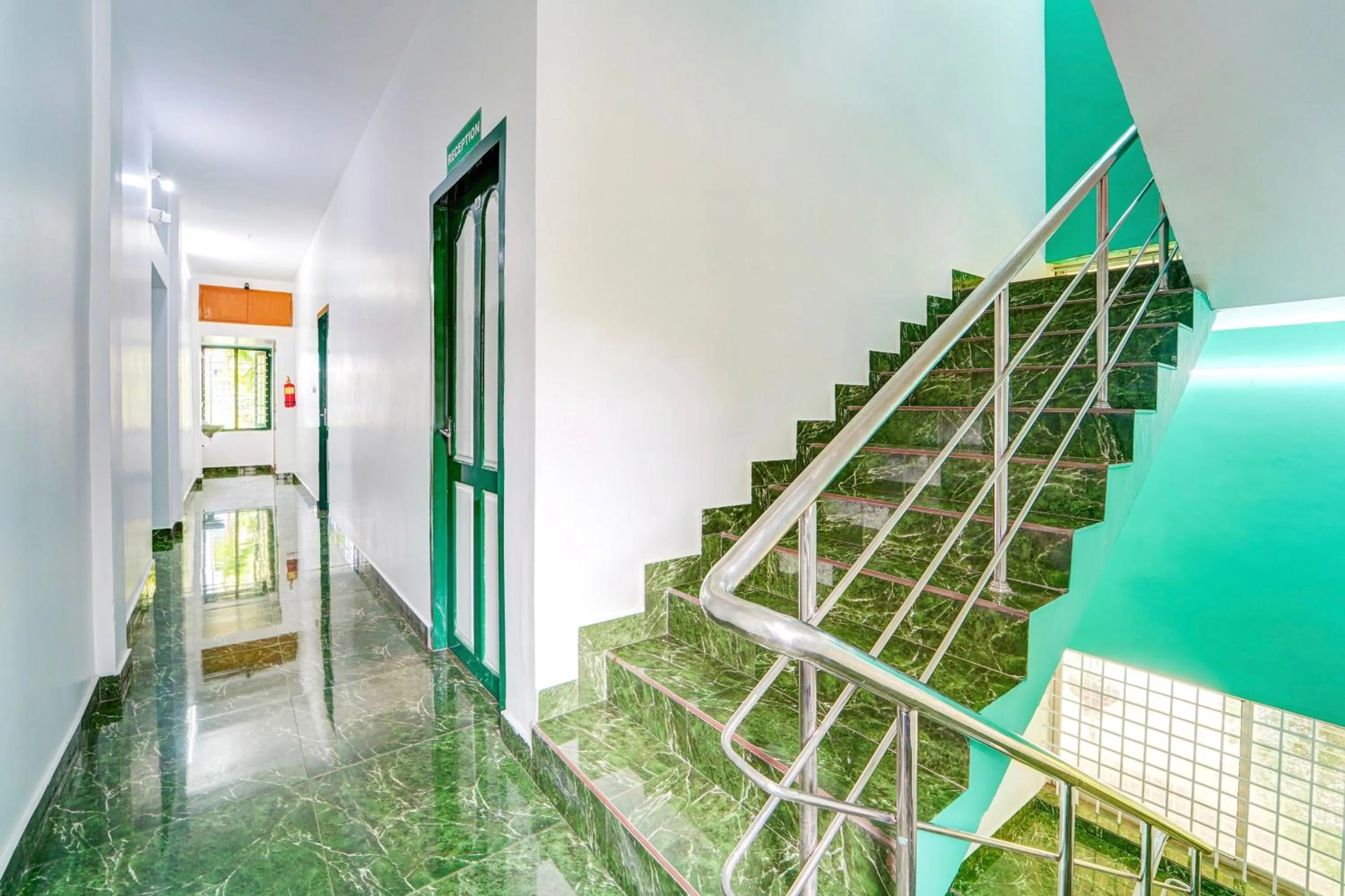 Lobby or reception in Super Hotel O Vennala Near Palarivattom