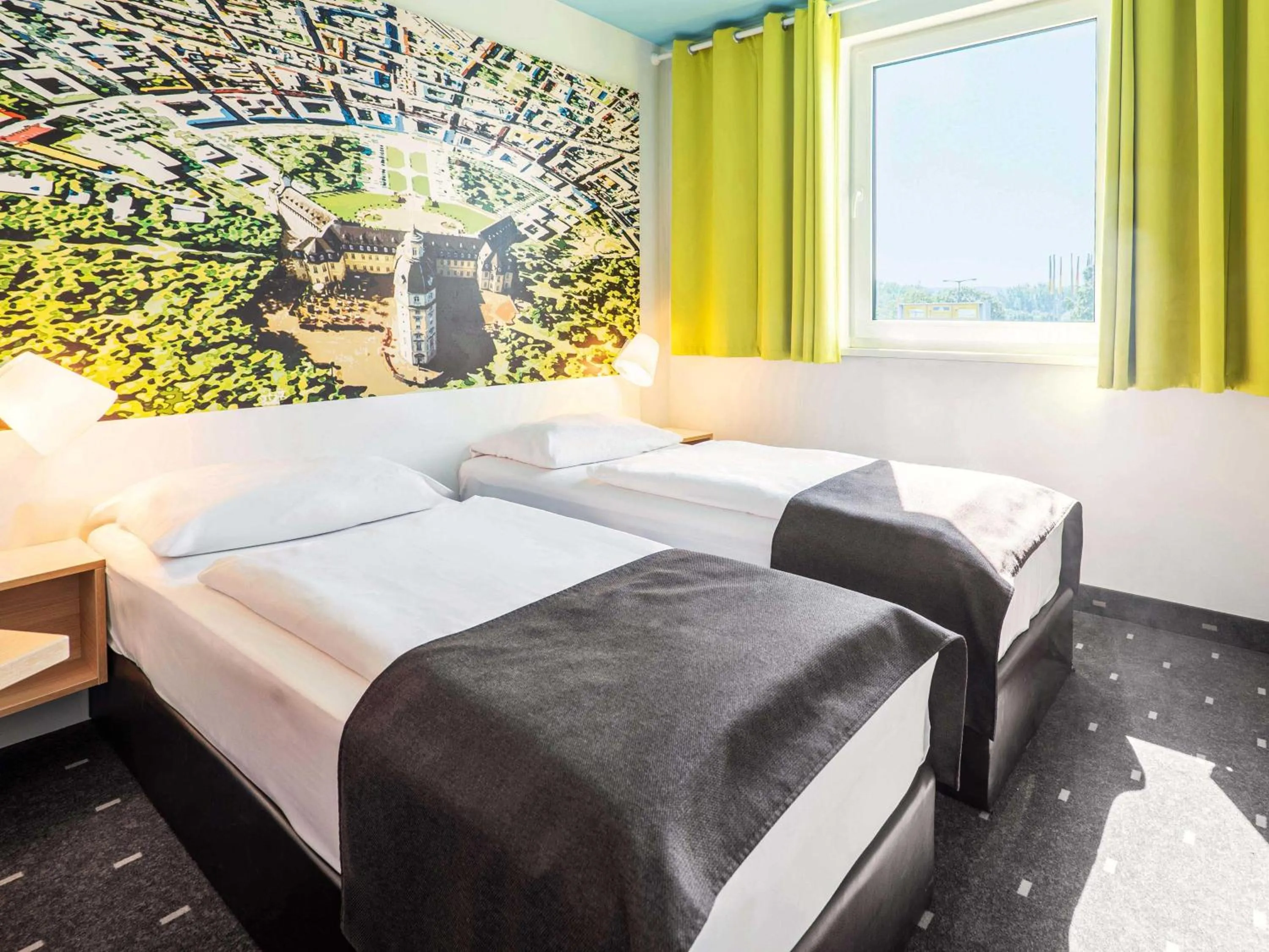 Bed in B&B Hotel Karlsruhe