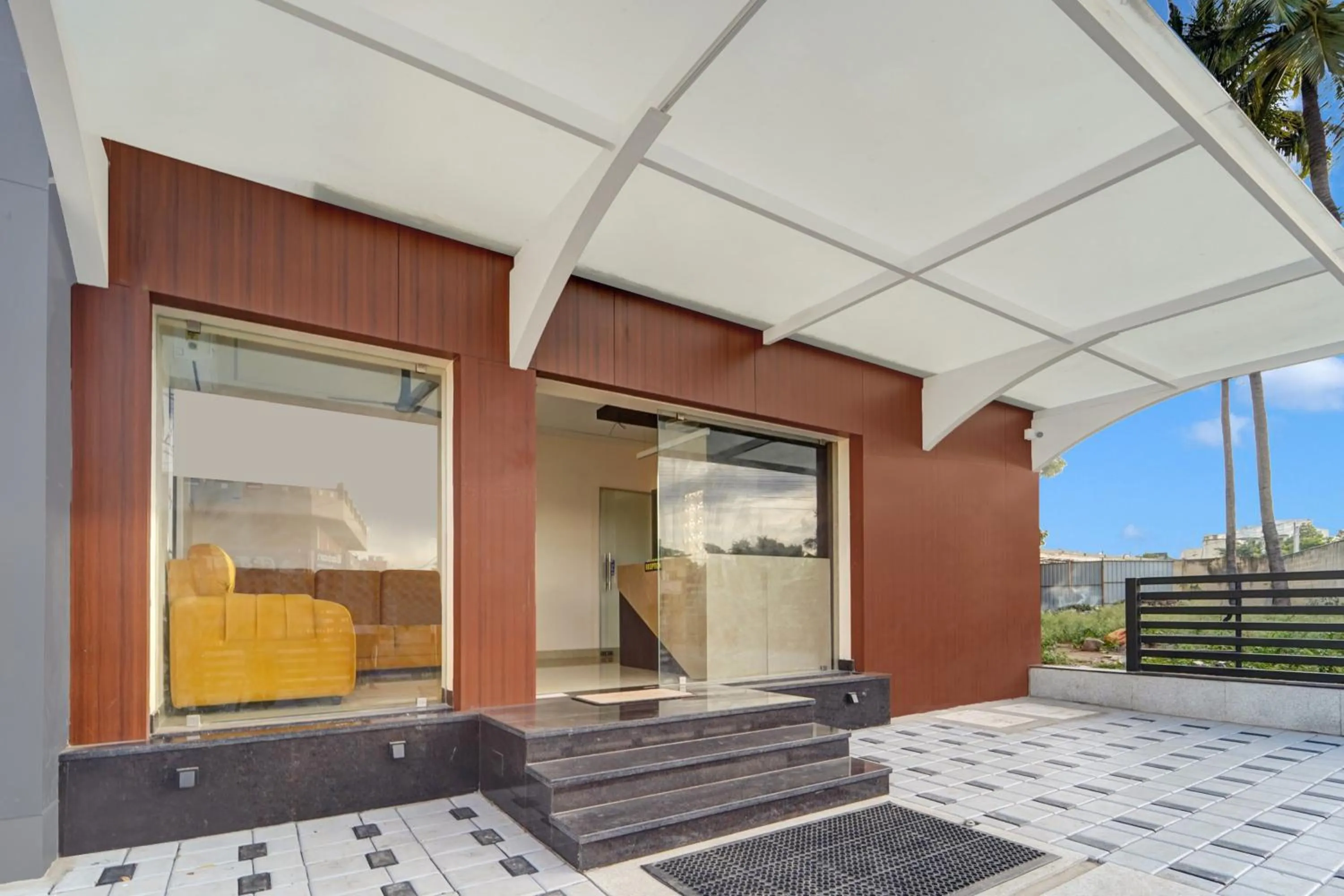 Facade/entrance in Super Hotel O Vilankurichi