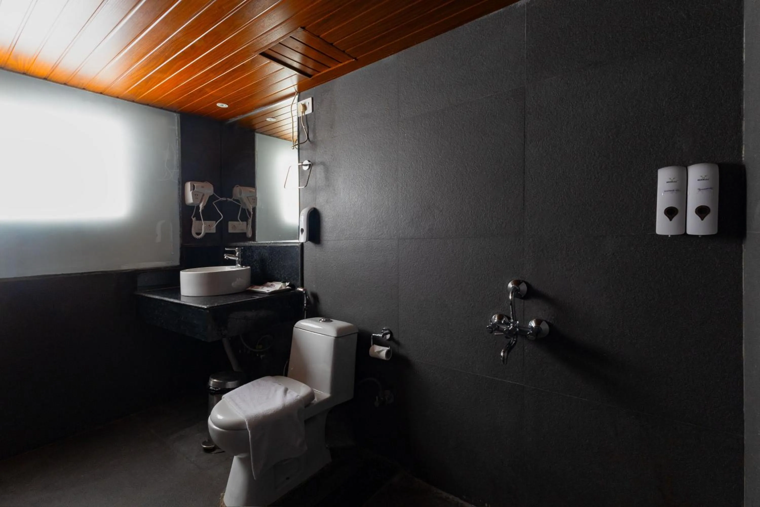 Bathroom in Sumitel JB Park