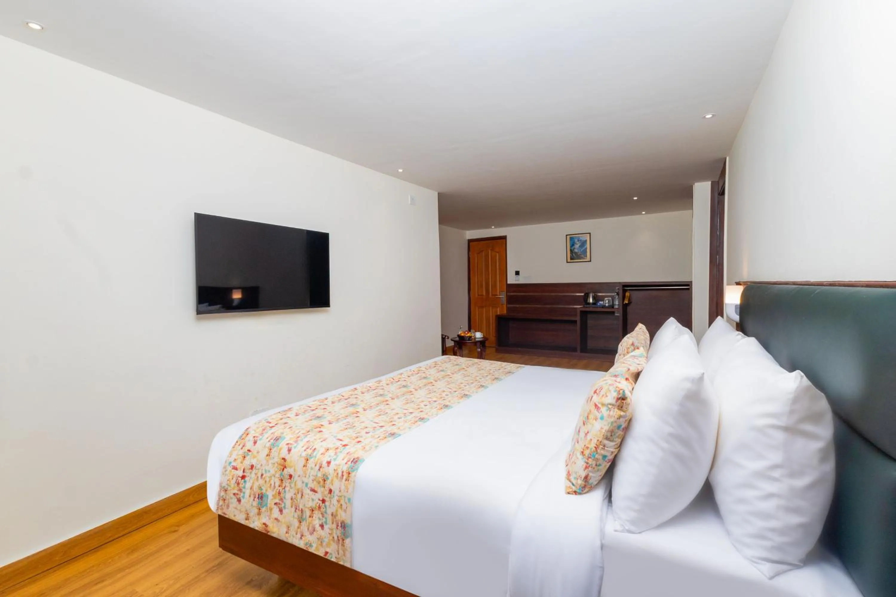 Bedroom, Bed in Sumitel JB Park