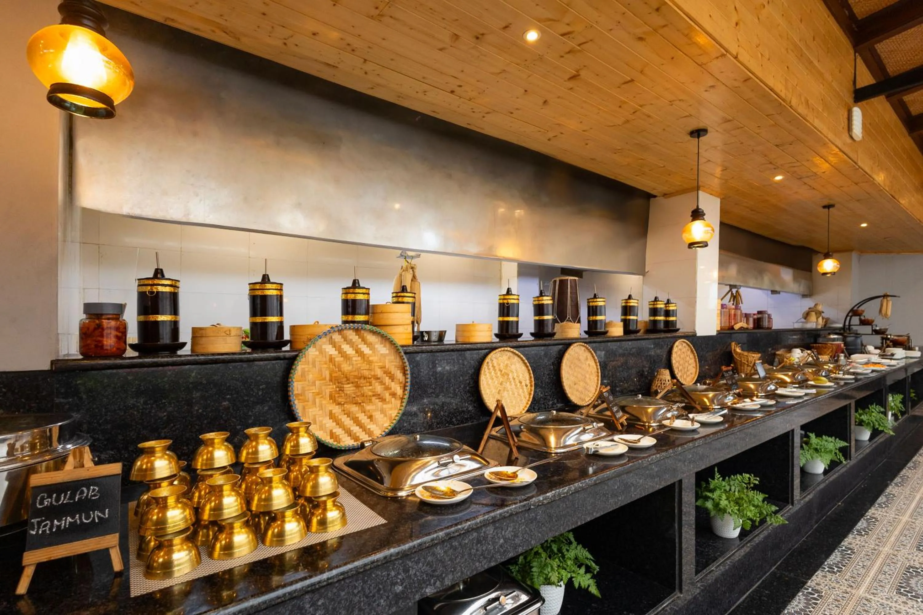 Restaurant/places to eat in Sumitel JB Park