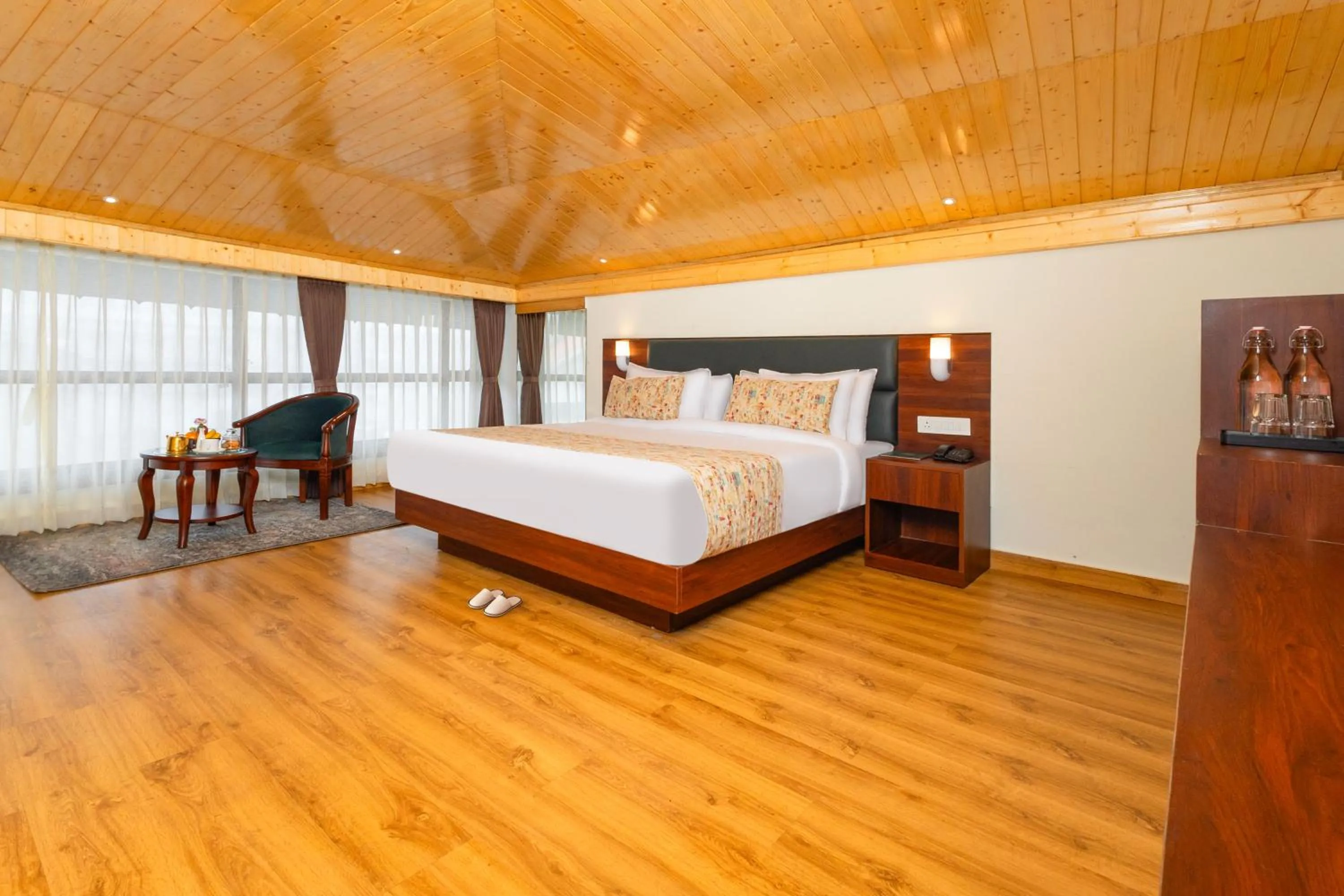 Bedroom, Bed in Sumitel JB Park