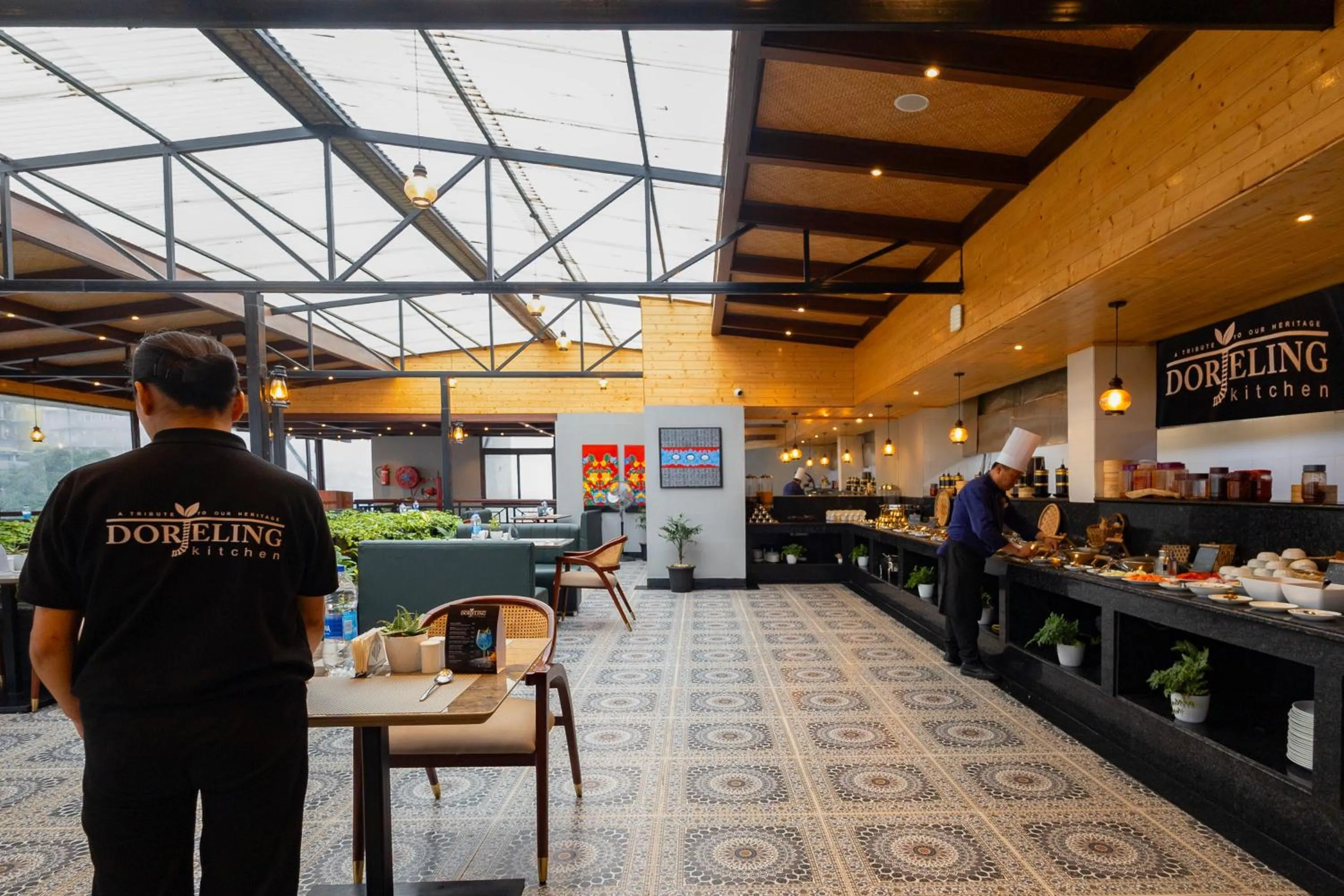 Restaurant/places to eat in Sumitel JB Park
