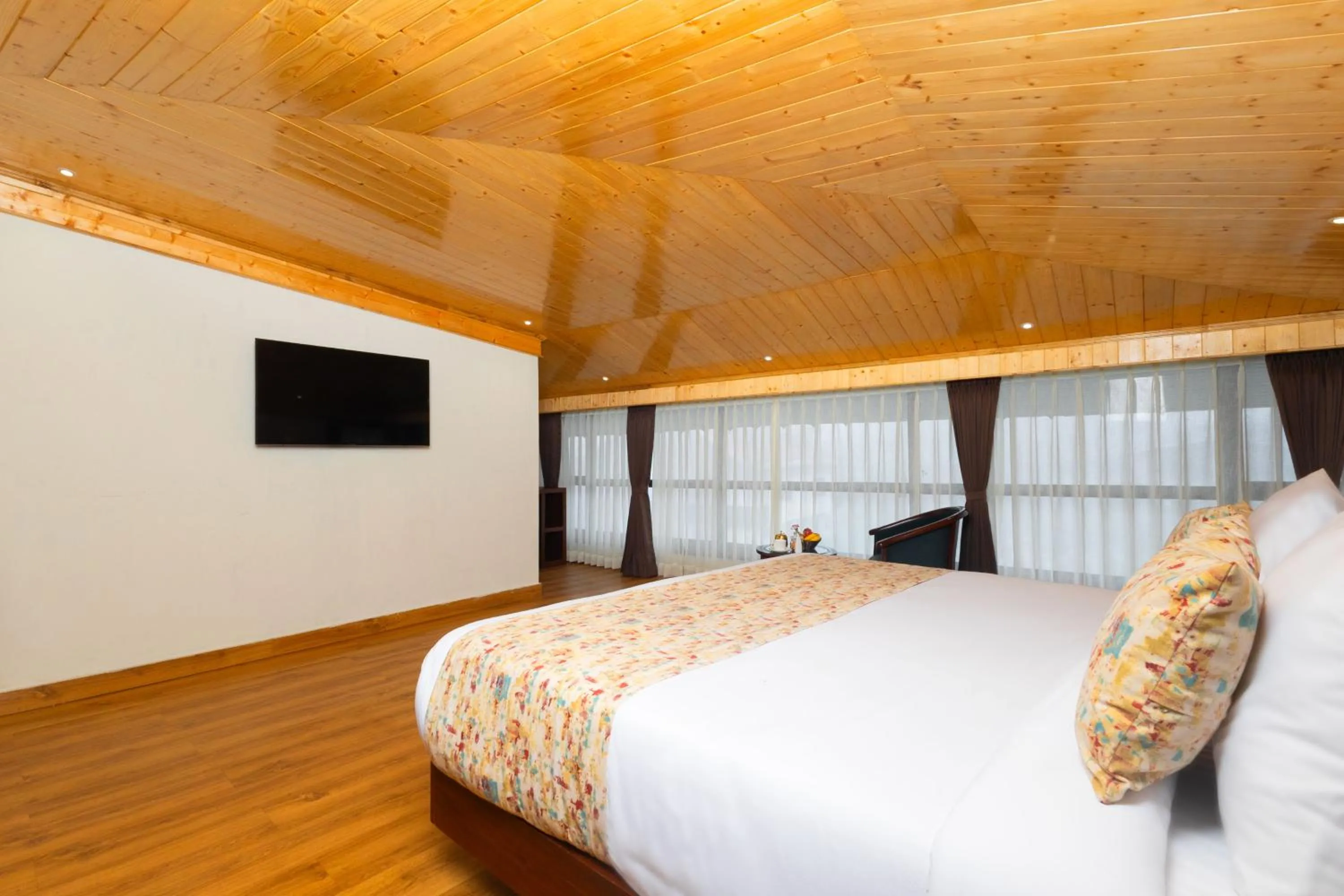 Bedroom, Bed in Sumitel JB Park