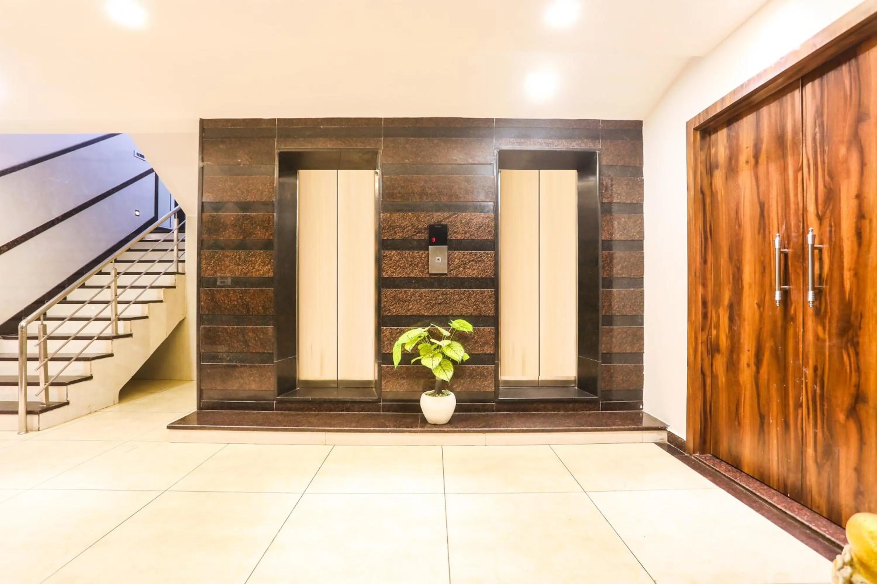 Lobby or reception in Townhouse Kota Airport Formerly Hotel Shaily Royal