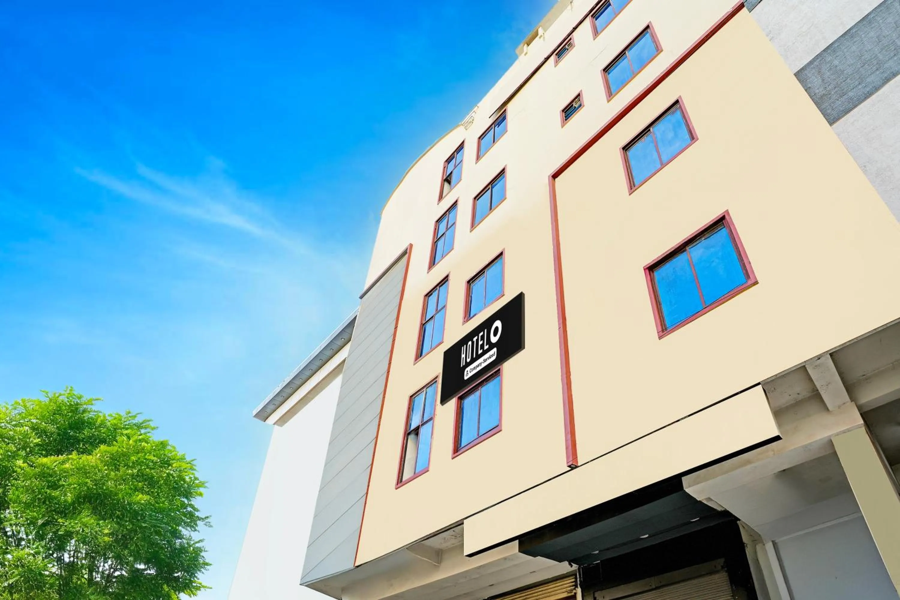 Facade/entrance in Super Hotel O Anantapur
