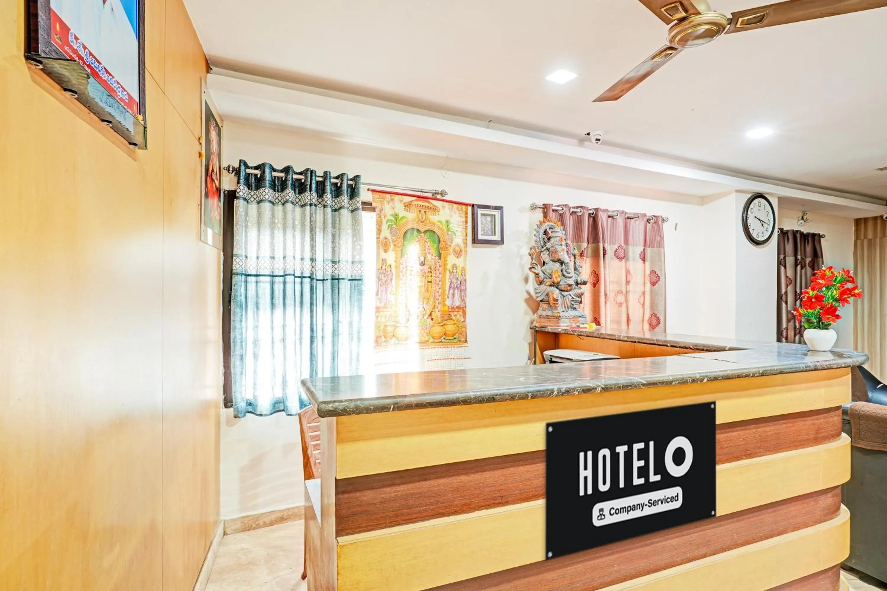 Lobby or reception in Super Hotel O Anantapur