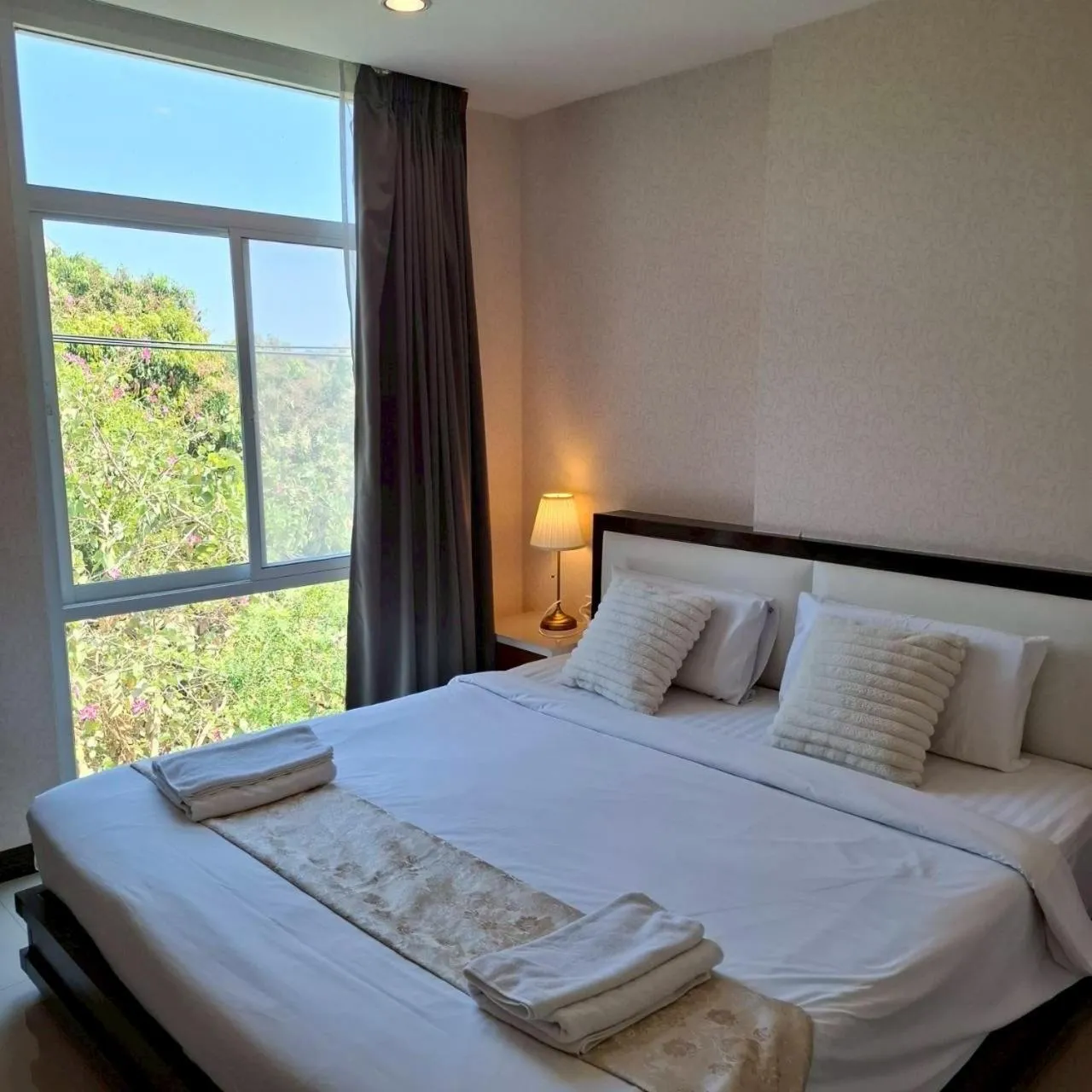 Bed in Herry Residence