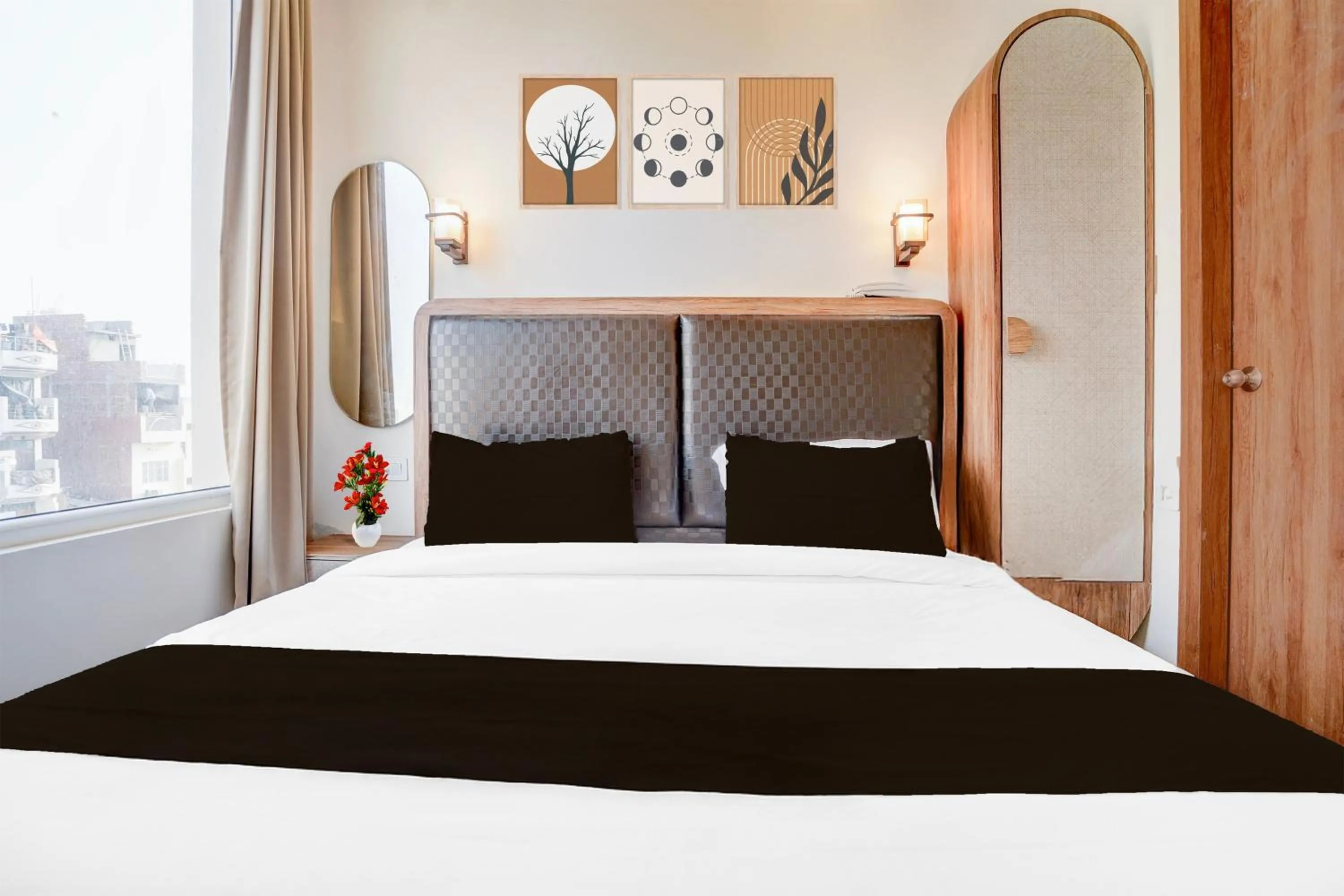 Bedroom in Super Townhouse Lahartara Railway Bridge Near Bus Stop