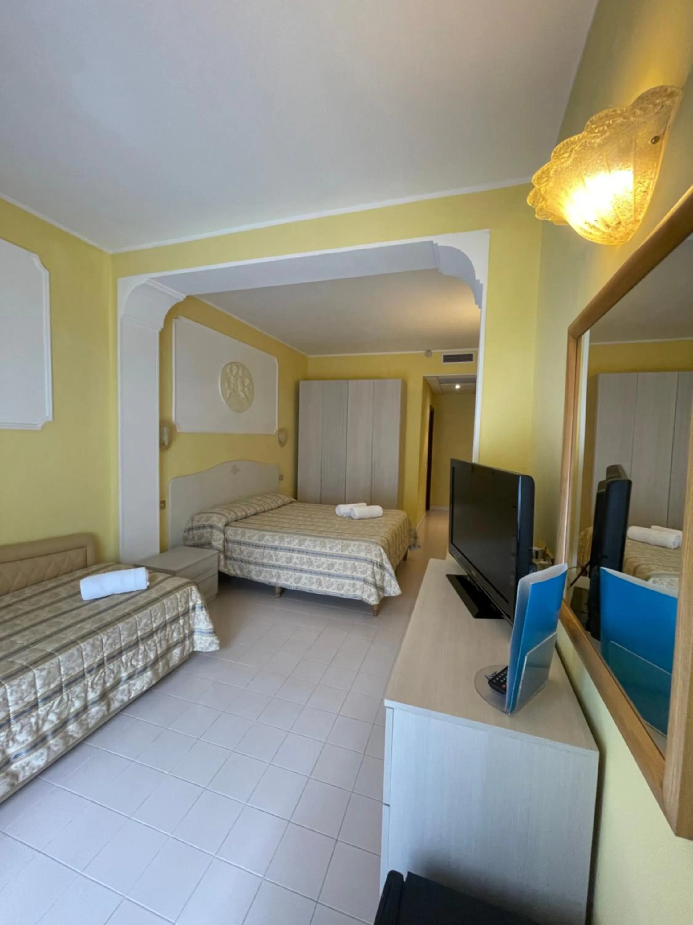 Bed in Platani Hotel