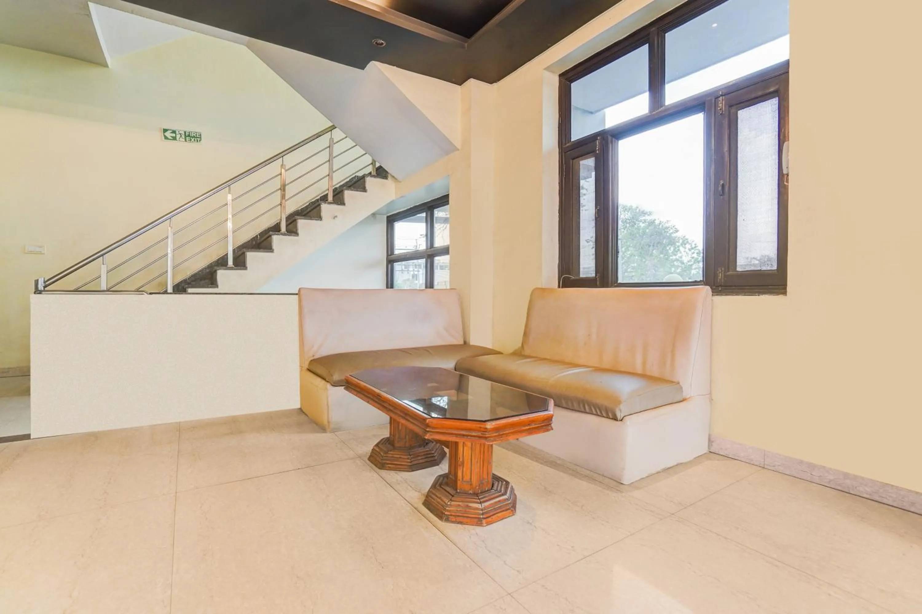 Super Townhouse Sikar Road Jaipur Formerly Hotel Aroma Inn