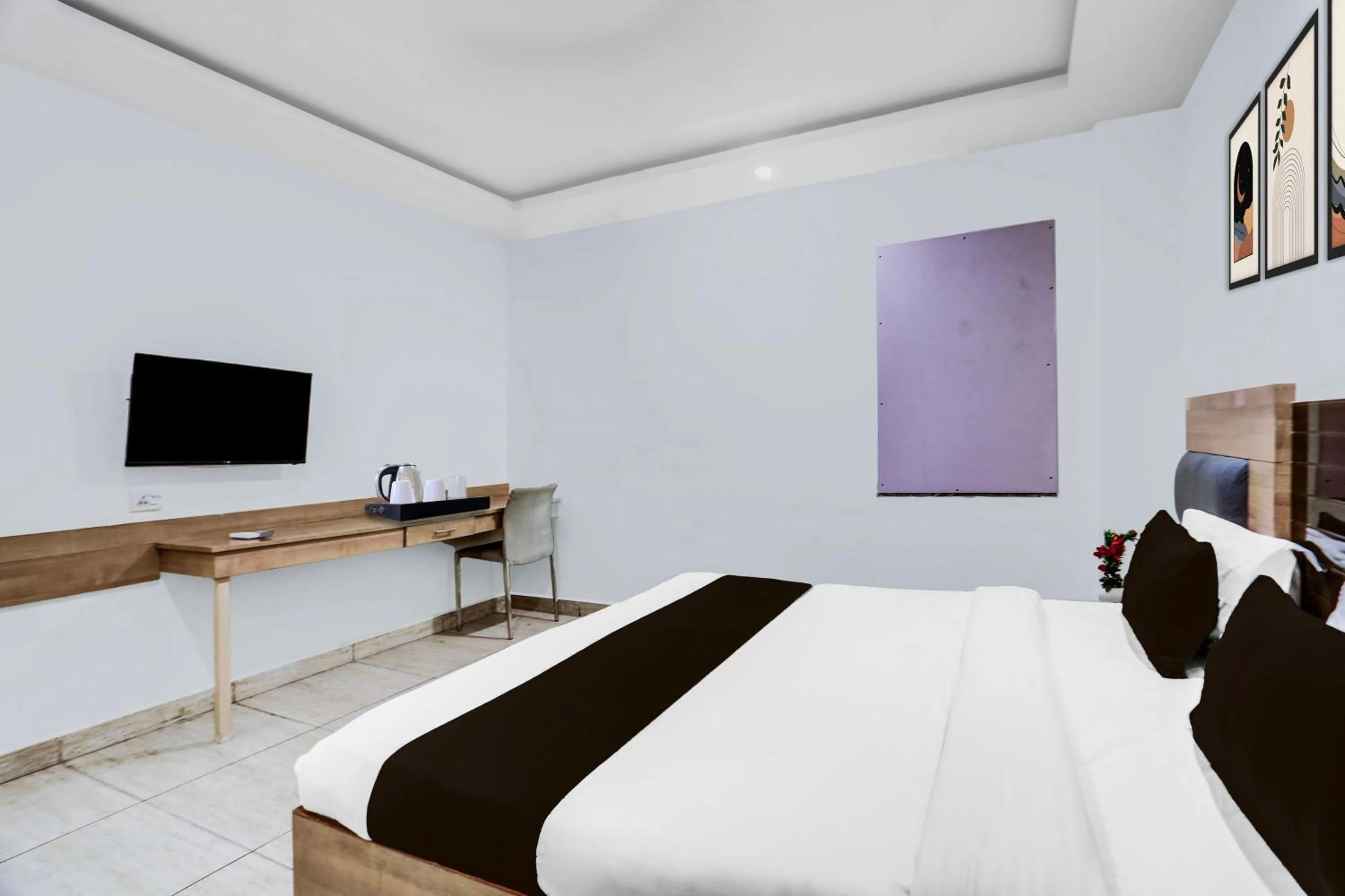 Bedroom, Bed in Hotel O Haldwani Near Bus Stand