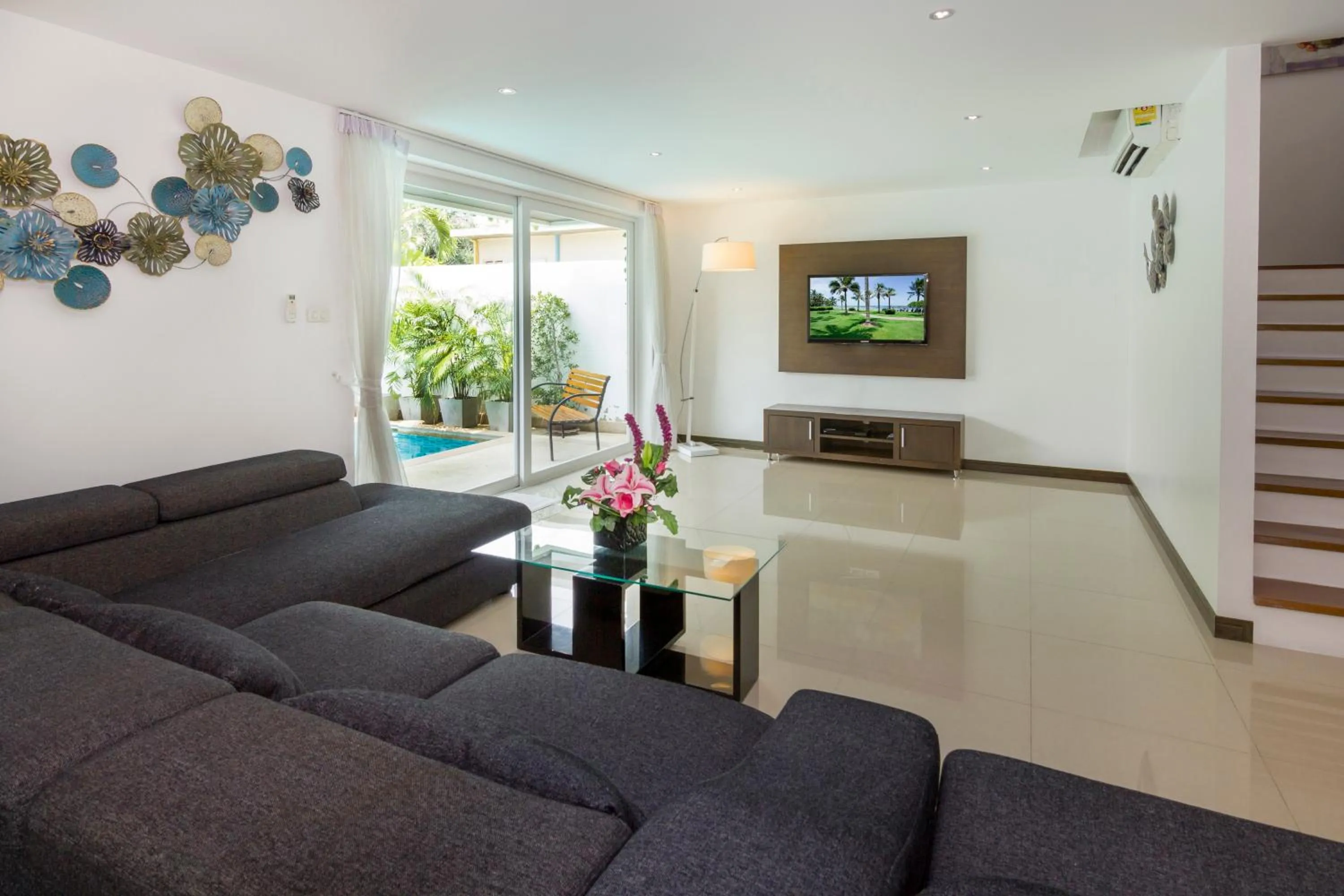 TV and multimedia in Tropicana Pool Villa