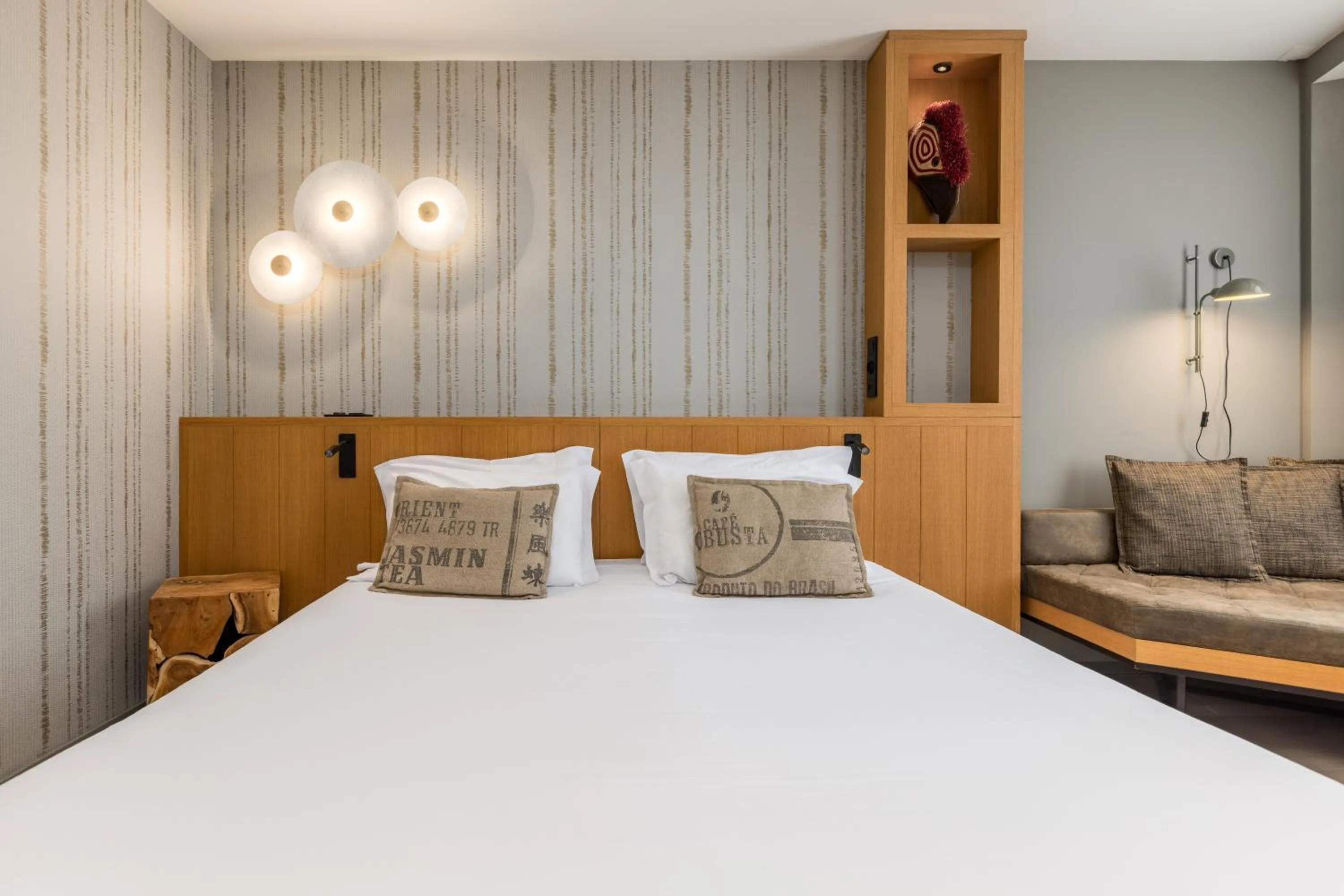 Bedroom, Bed in Descobertas Boutique Hotel by Aspasios