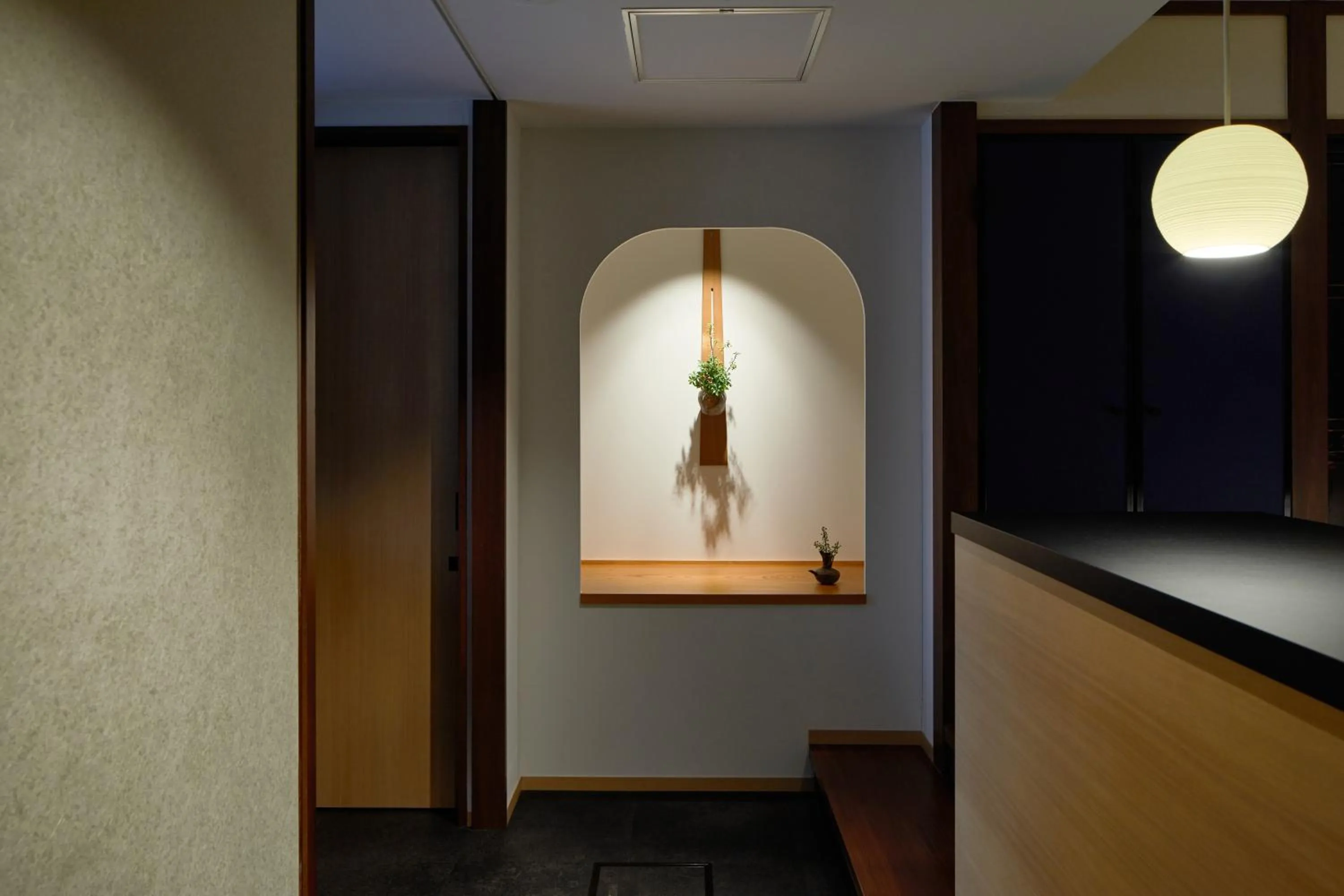 Decorative detail in Enso Machiya