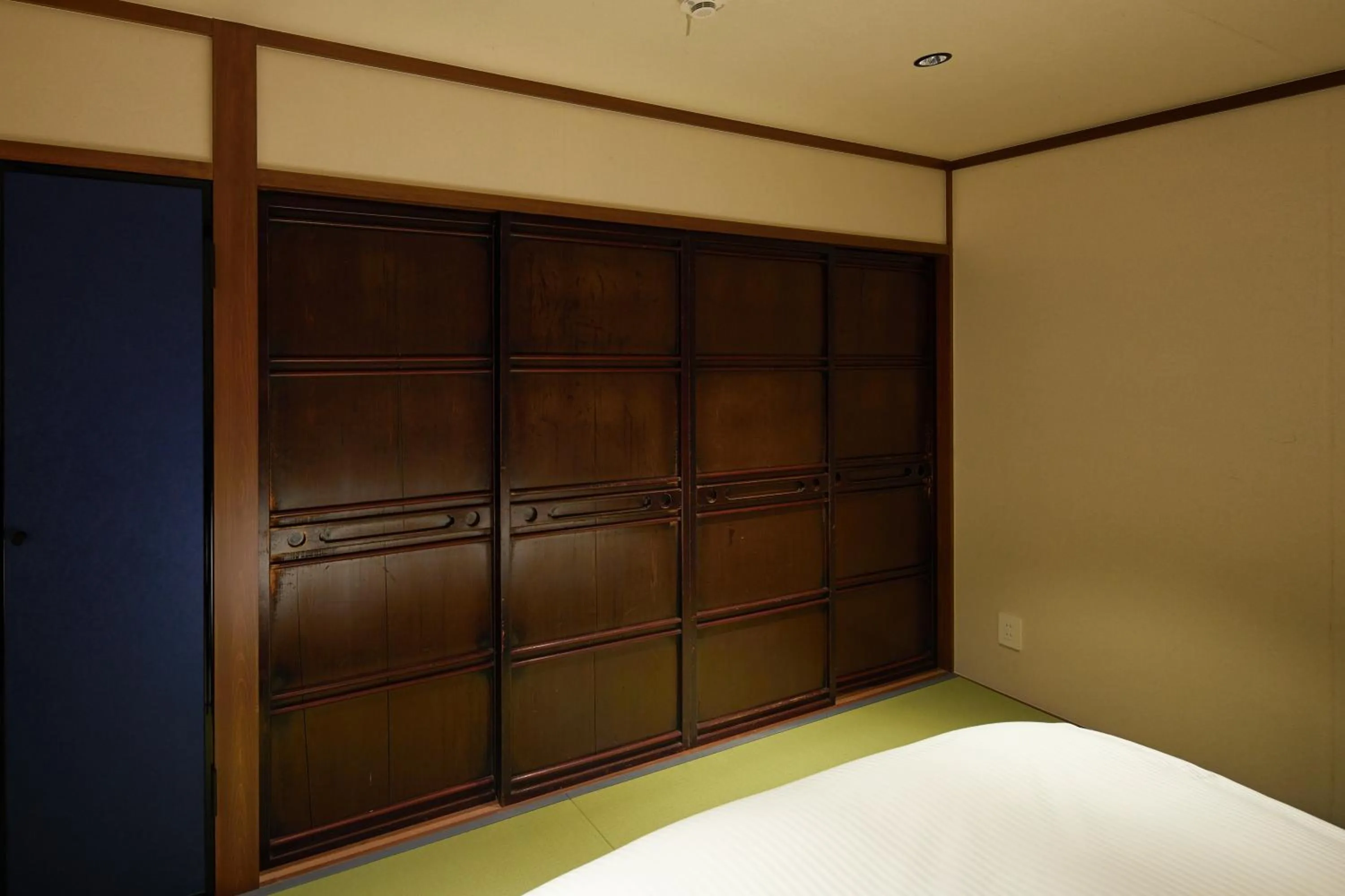 TV and multimedia, Bed in Enso Machiya