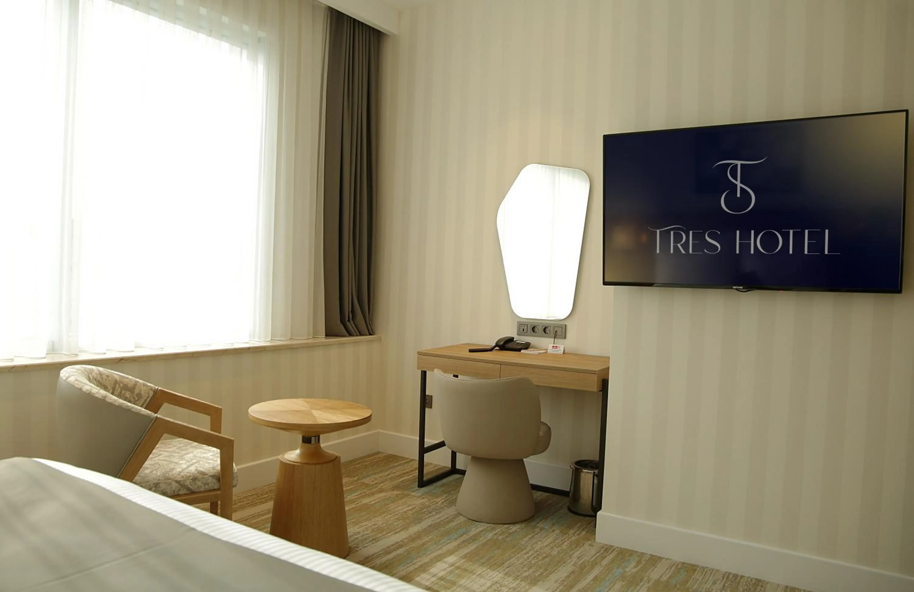 TV and multimedia in Tress Hotel