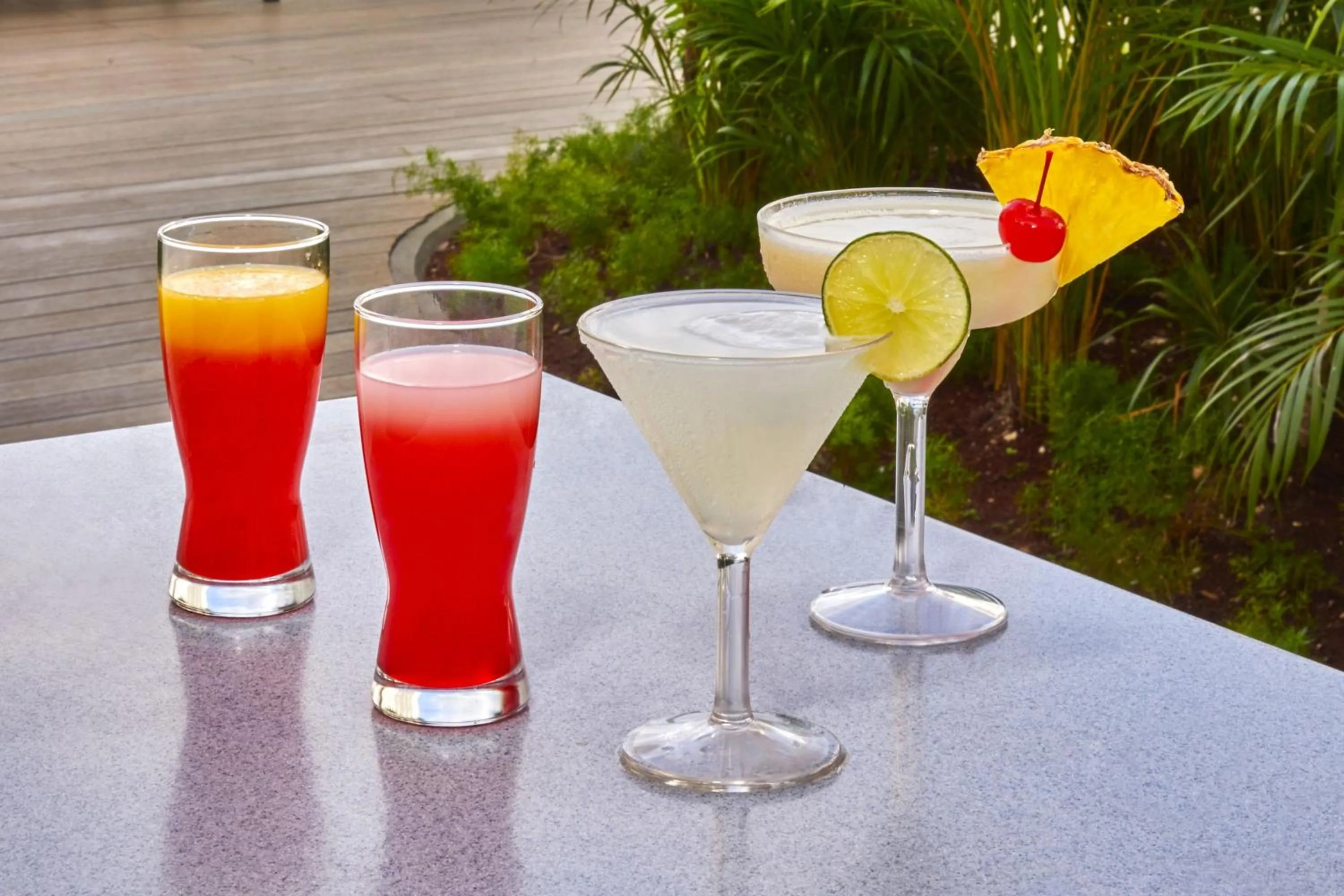 Restaurant/places to eat in City Express Suites by Marriott Cabo San Lucas