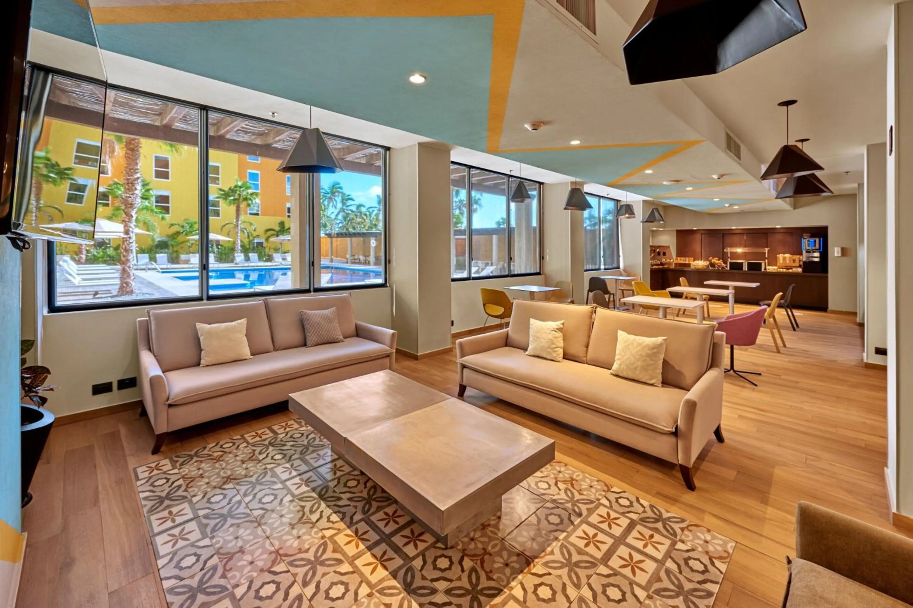 Living room in City Express Plus by Marriott Cabo San Lucas