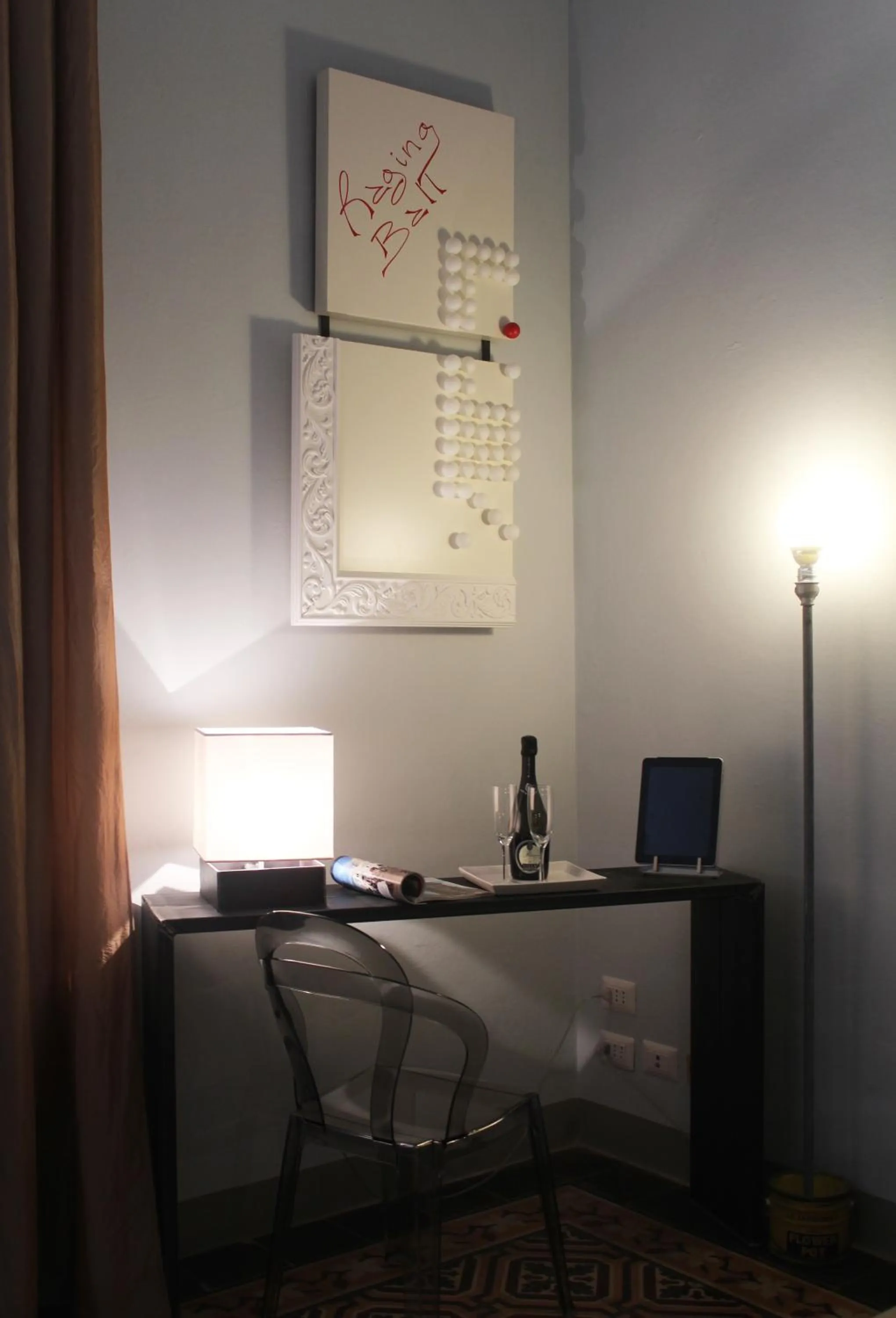 Decorative detail in Lucca in Villa Lucrezia