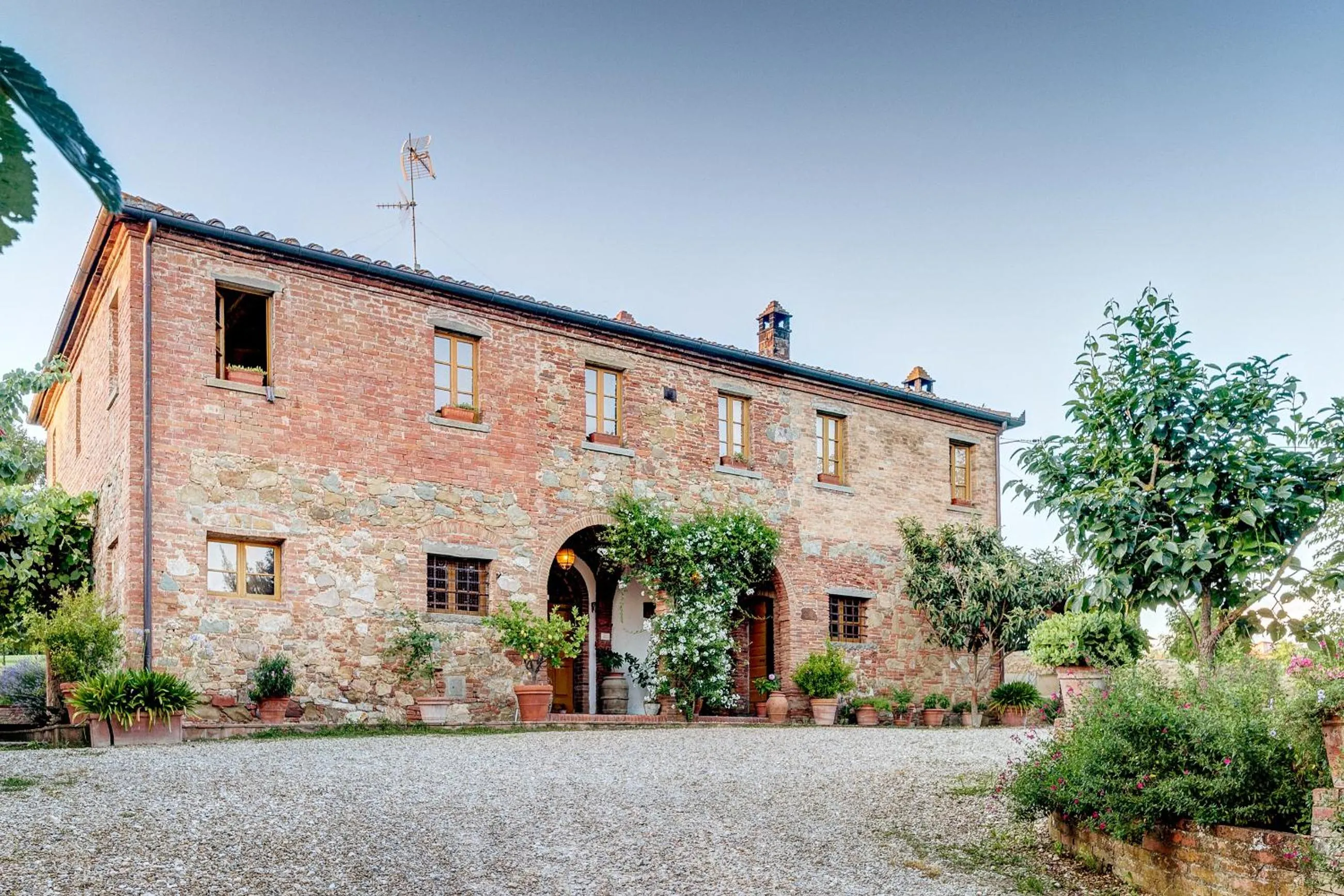 Facade/entrance in Agriturismo Il poggiarello