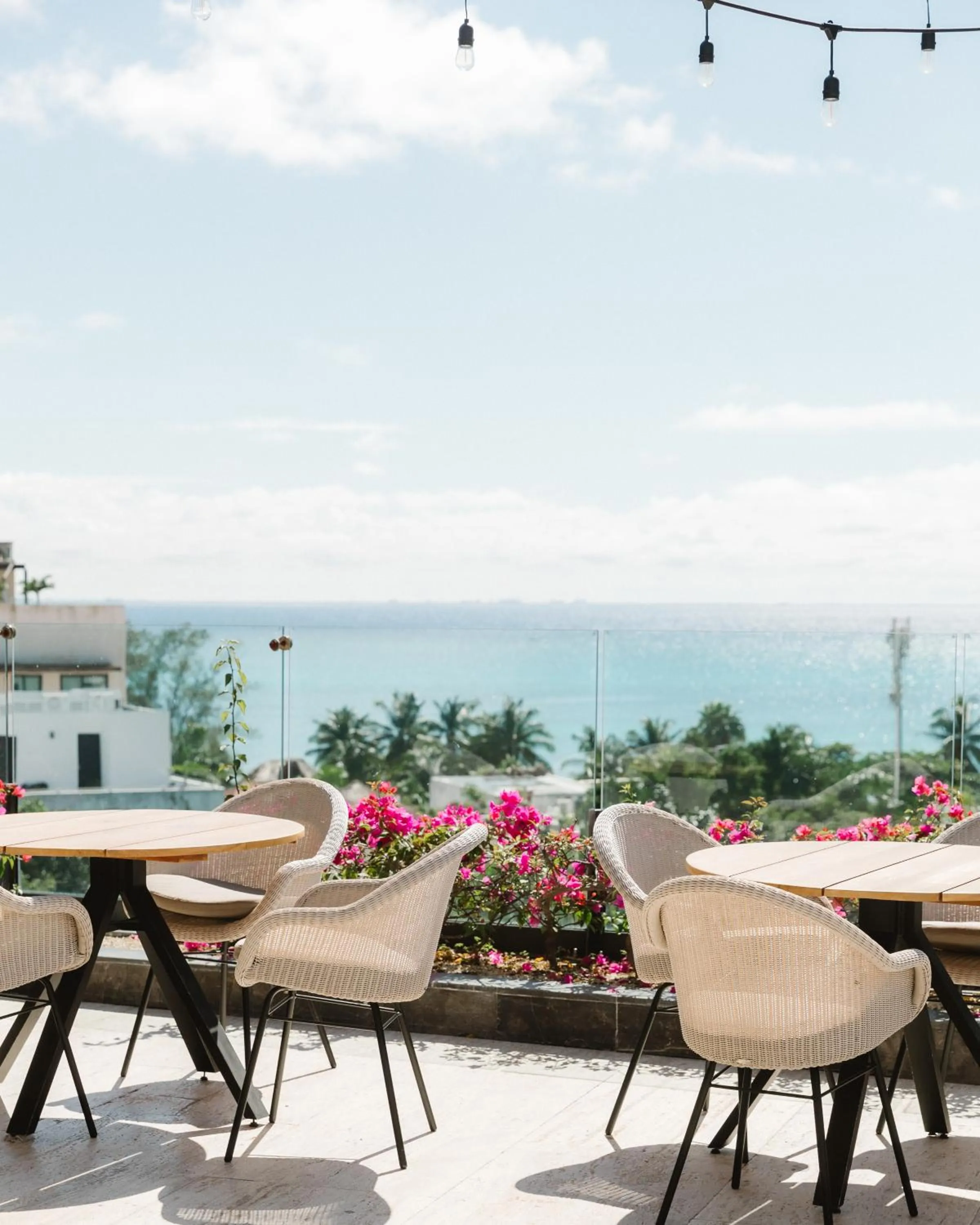 Restaurant/places to eat in Thompson Playa Del Carmen Main House, by Hyatt